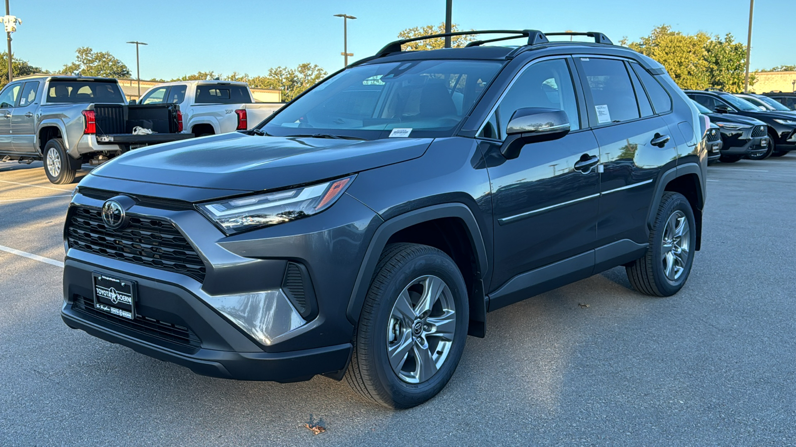 2024 Toyota RAV4 XLE 3