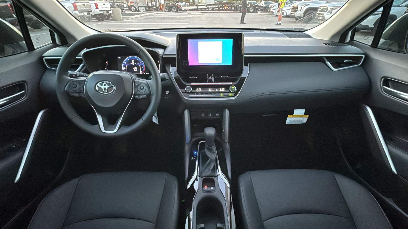 2024 Toyota Corolla Cross XLE 16