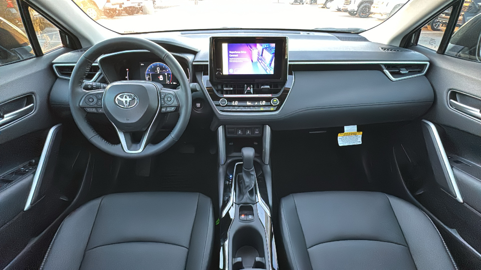 2024 Toyota Corolla Cross XLE 16