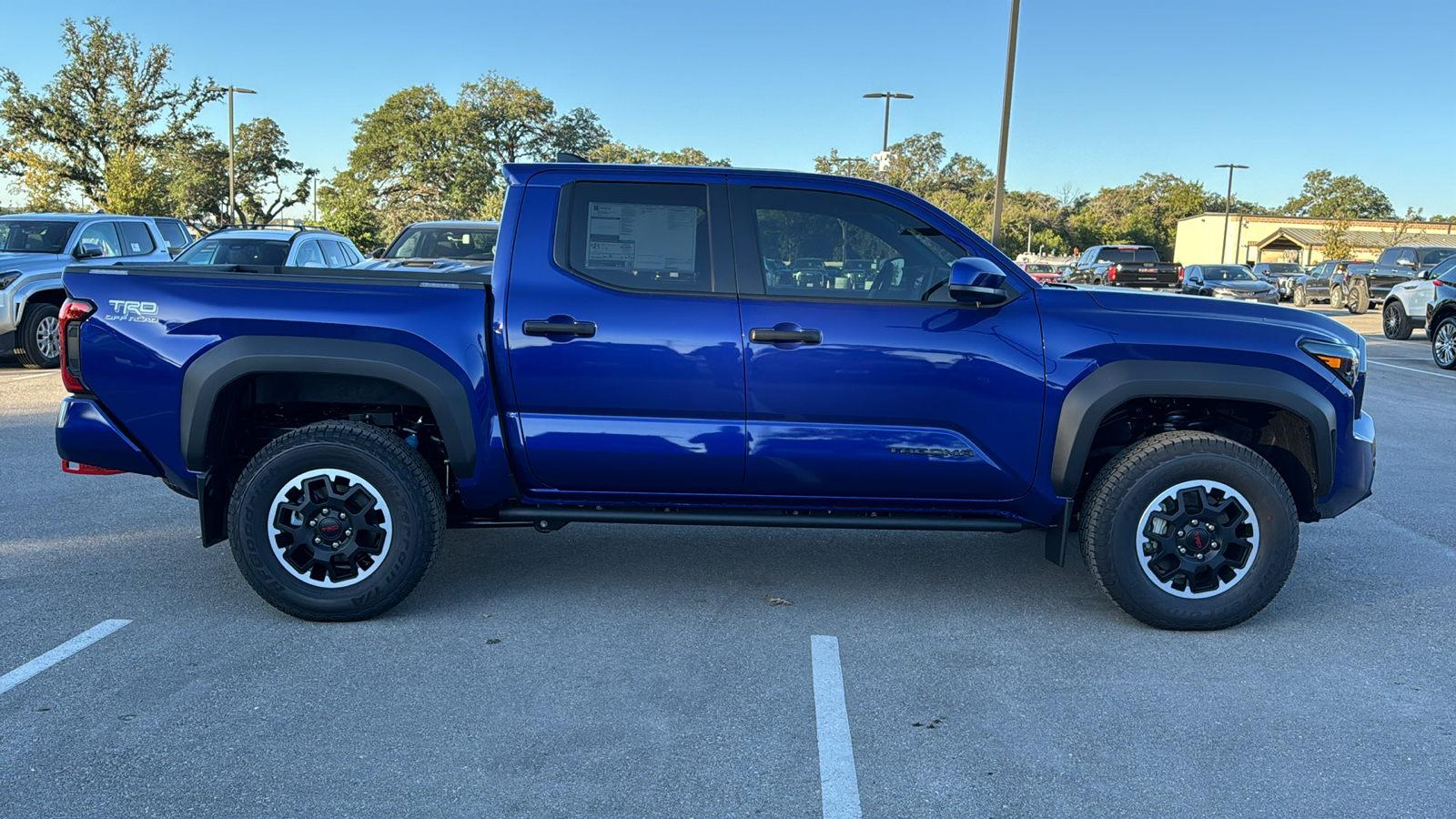 2024 Toyota Tacoma TRD Off-Road 8