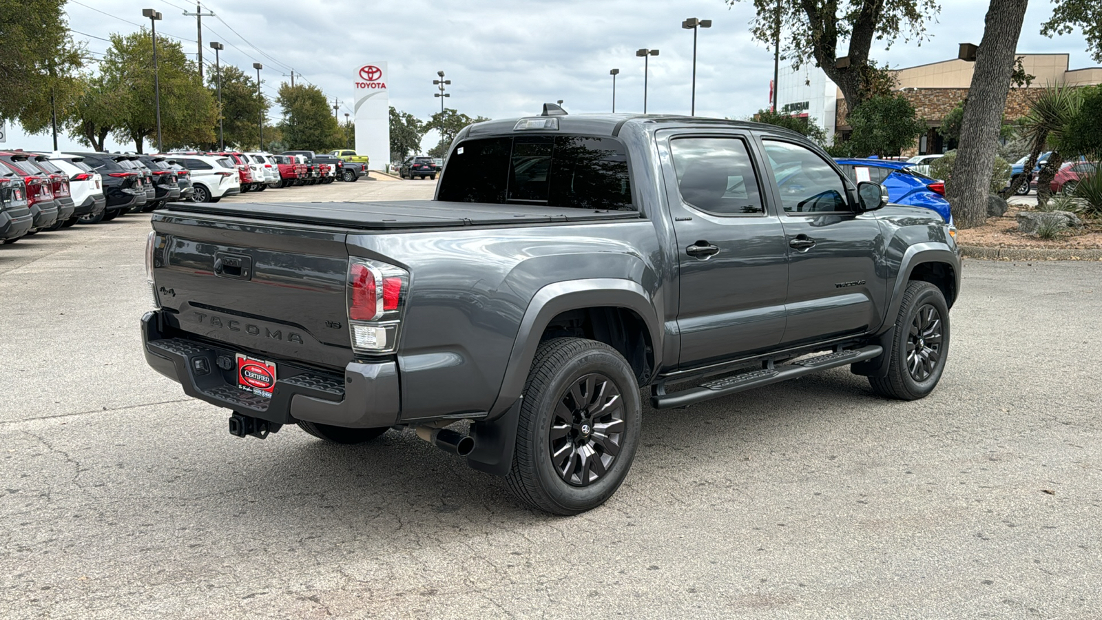 2023 Toyota Tacoma Limited 8