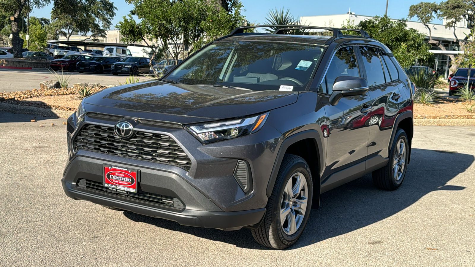 2024 Toyota RAV4 XLE 3