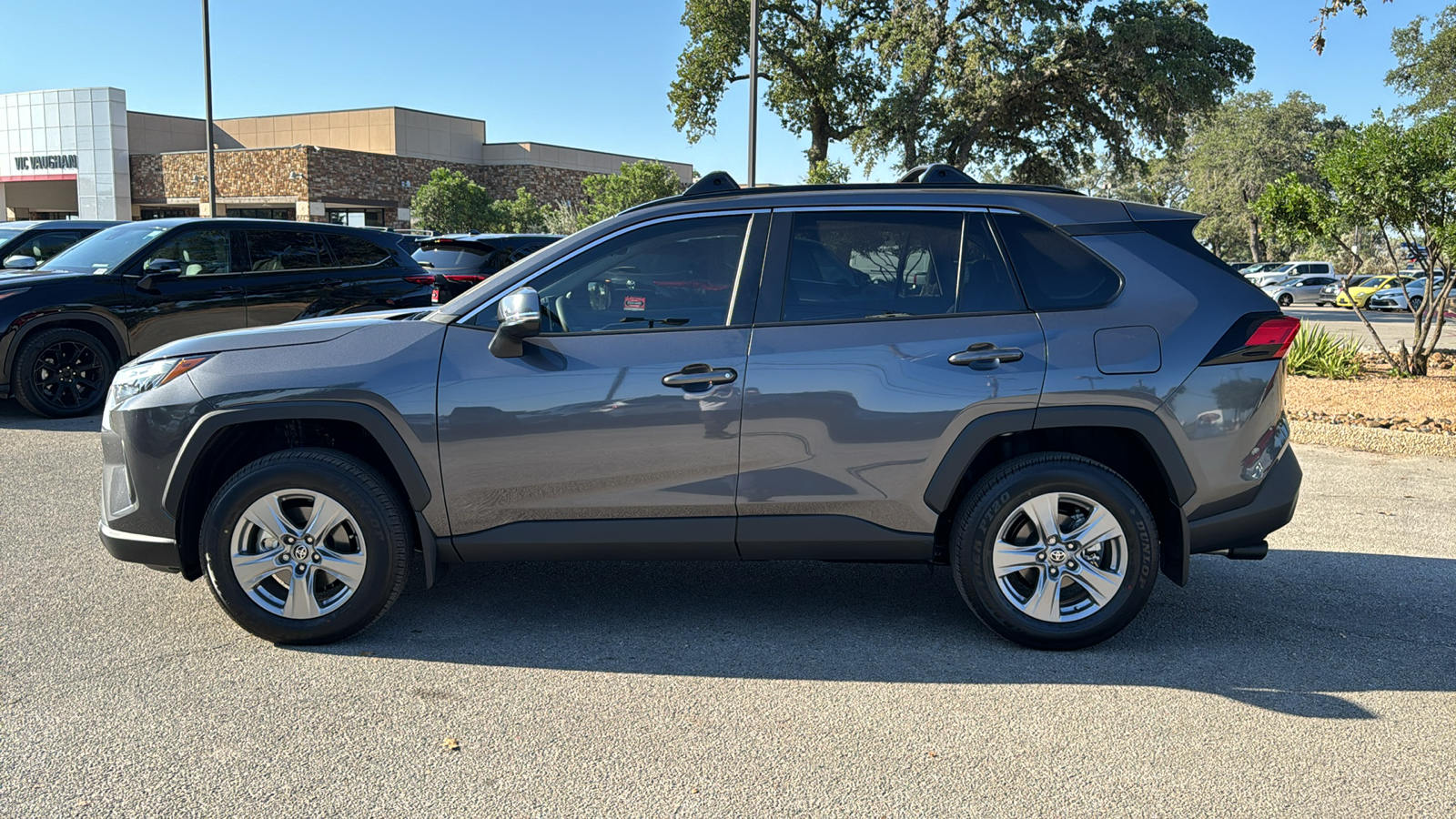 2024 Toyota RAV4 XLE 4