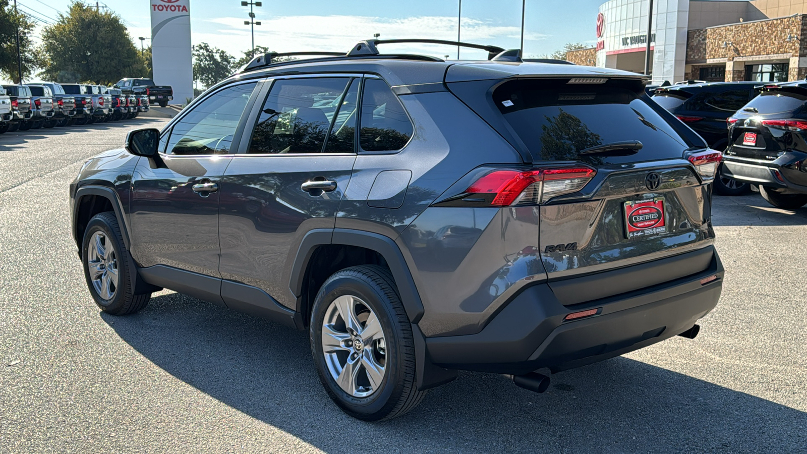 2024 Toyota RAV4 XLE 5