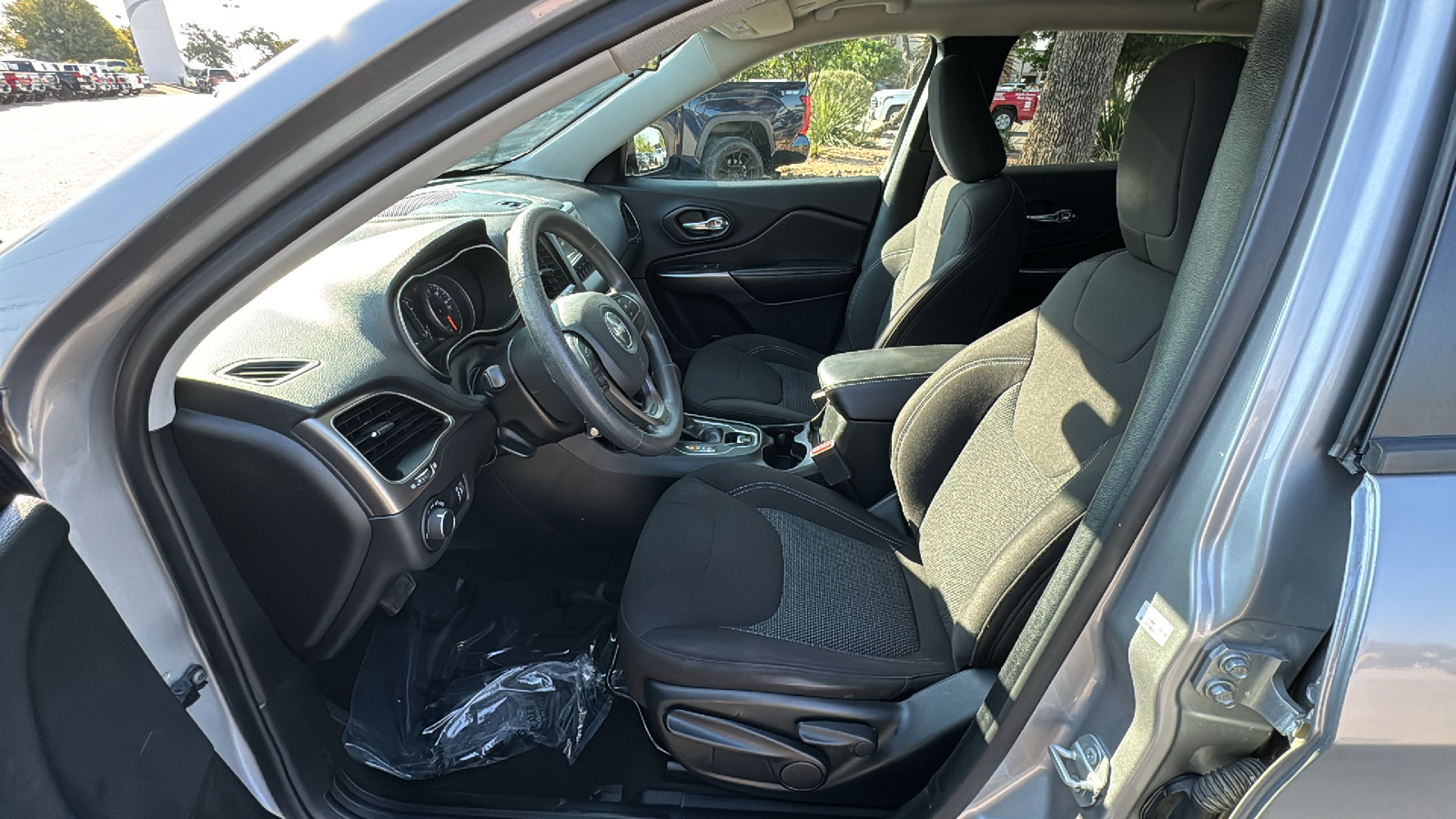 2020 Jeep Cherokee Latitude 13