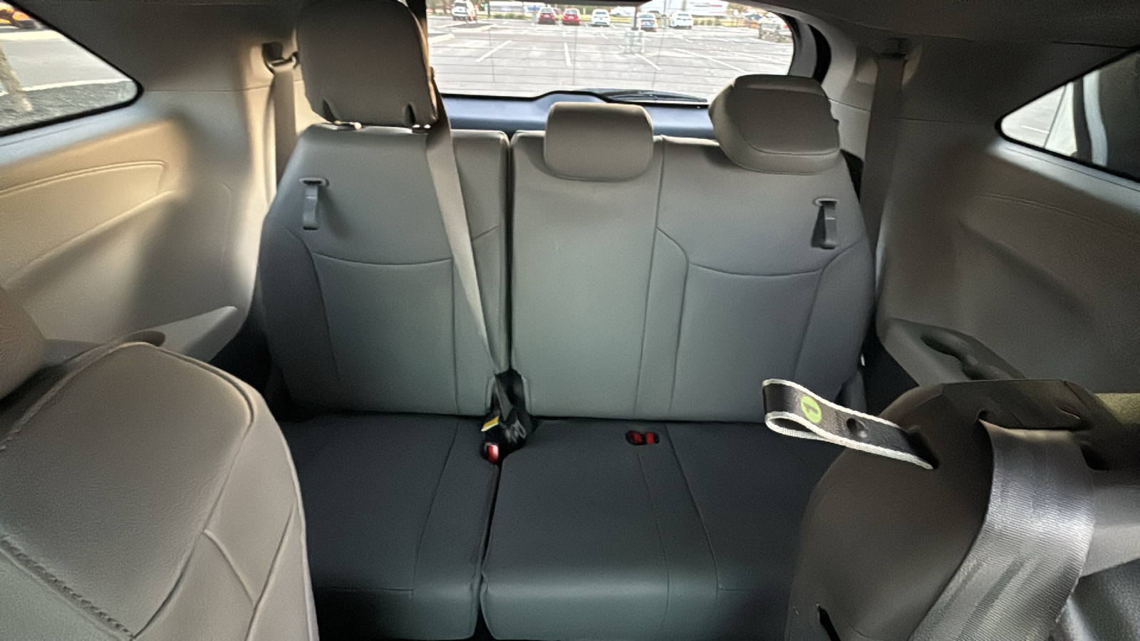 2024 Toyota Sienna XLE 16