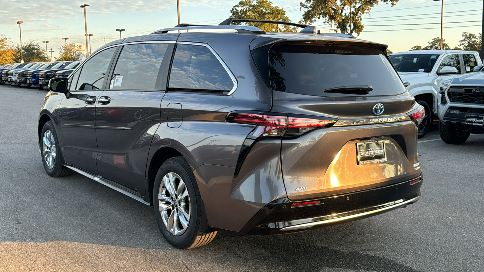 2024 Toyota Sienna Limited 5