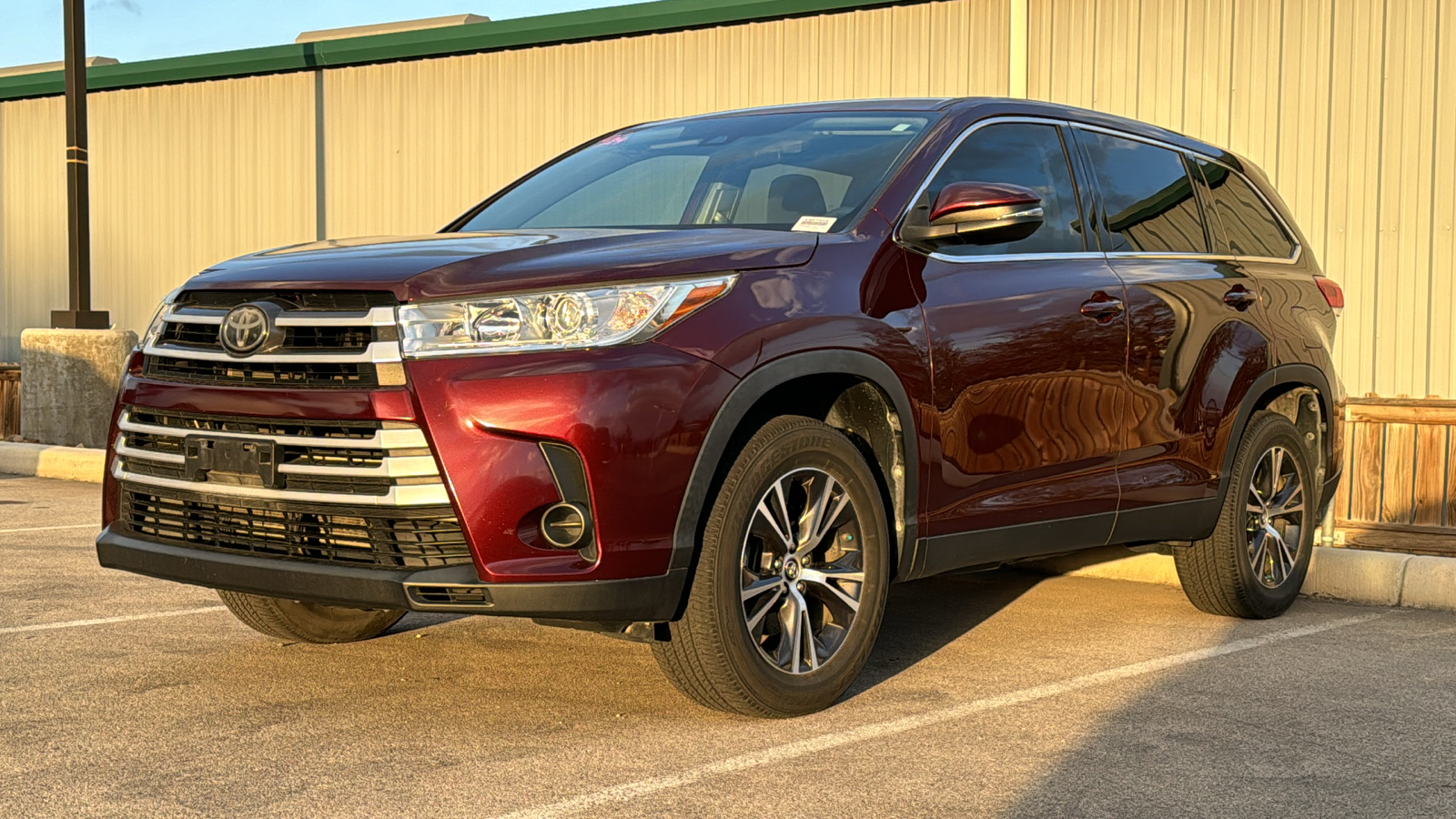 2019 Toyota Highlander LE 3