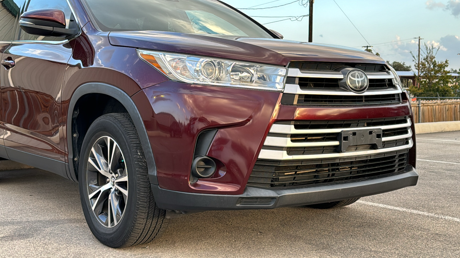 2019 Toyota Highlander LE 9