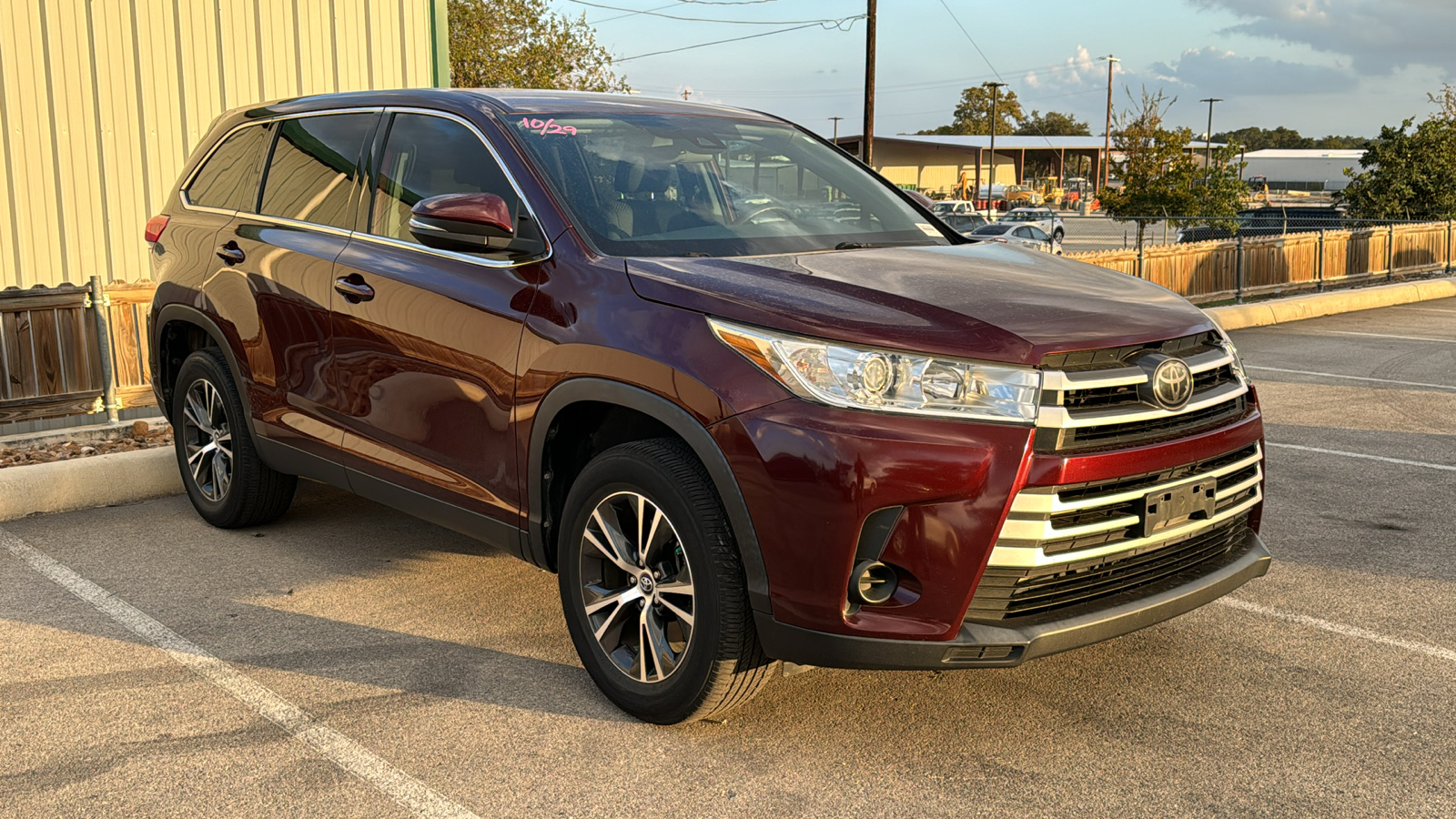 2019 Toyota Highlander LE 11