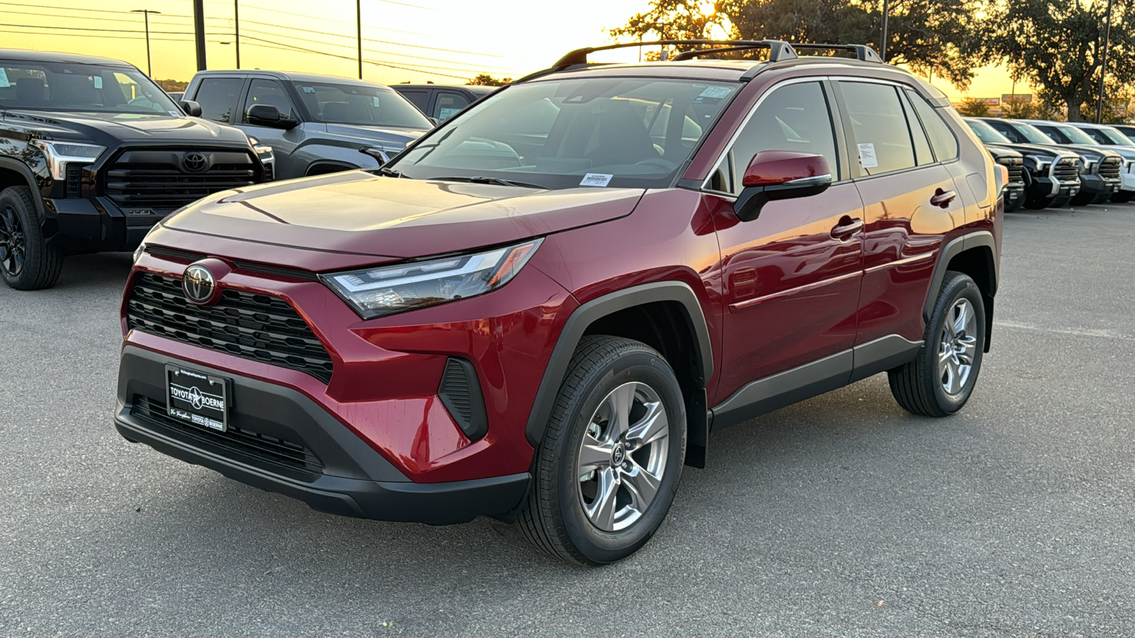 2024 Toyota RAV4 XLE 3