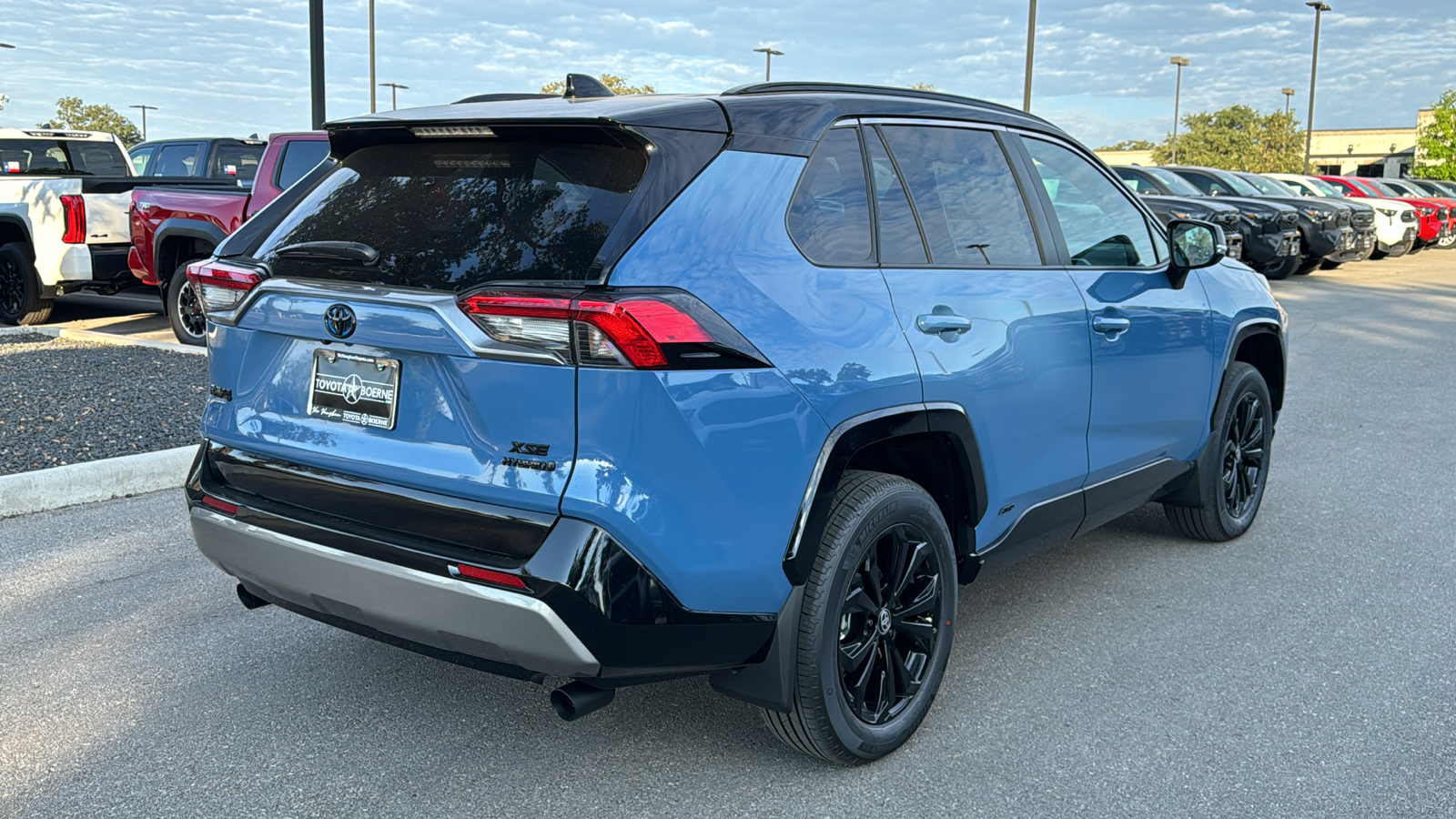 2024 Toyota RAV4 Hybrid XSE 7