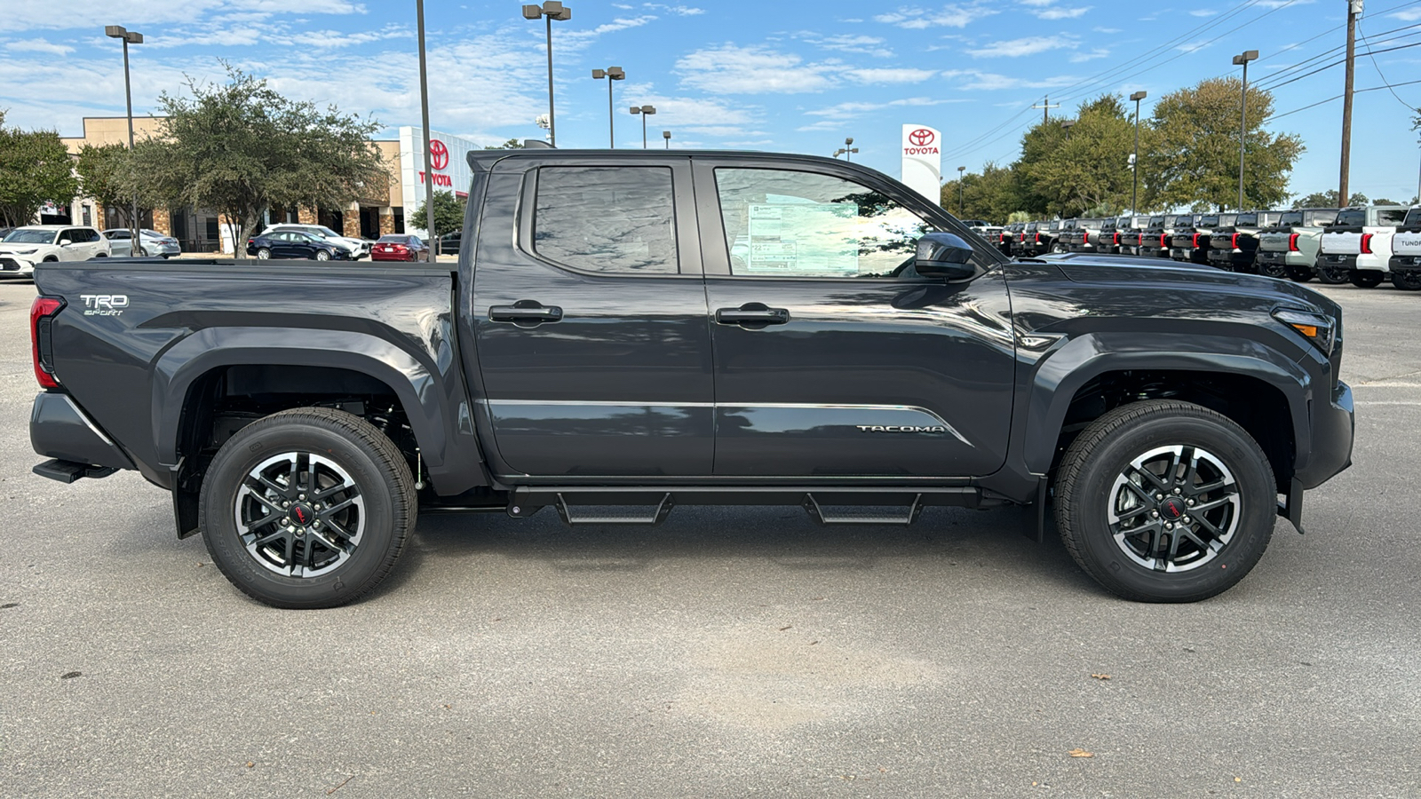 2024 Toyota Tacoma TRD Sport 8