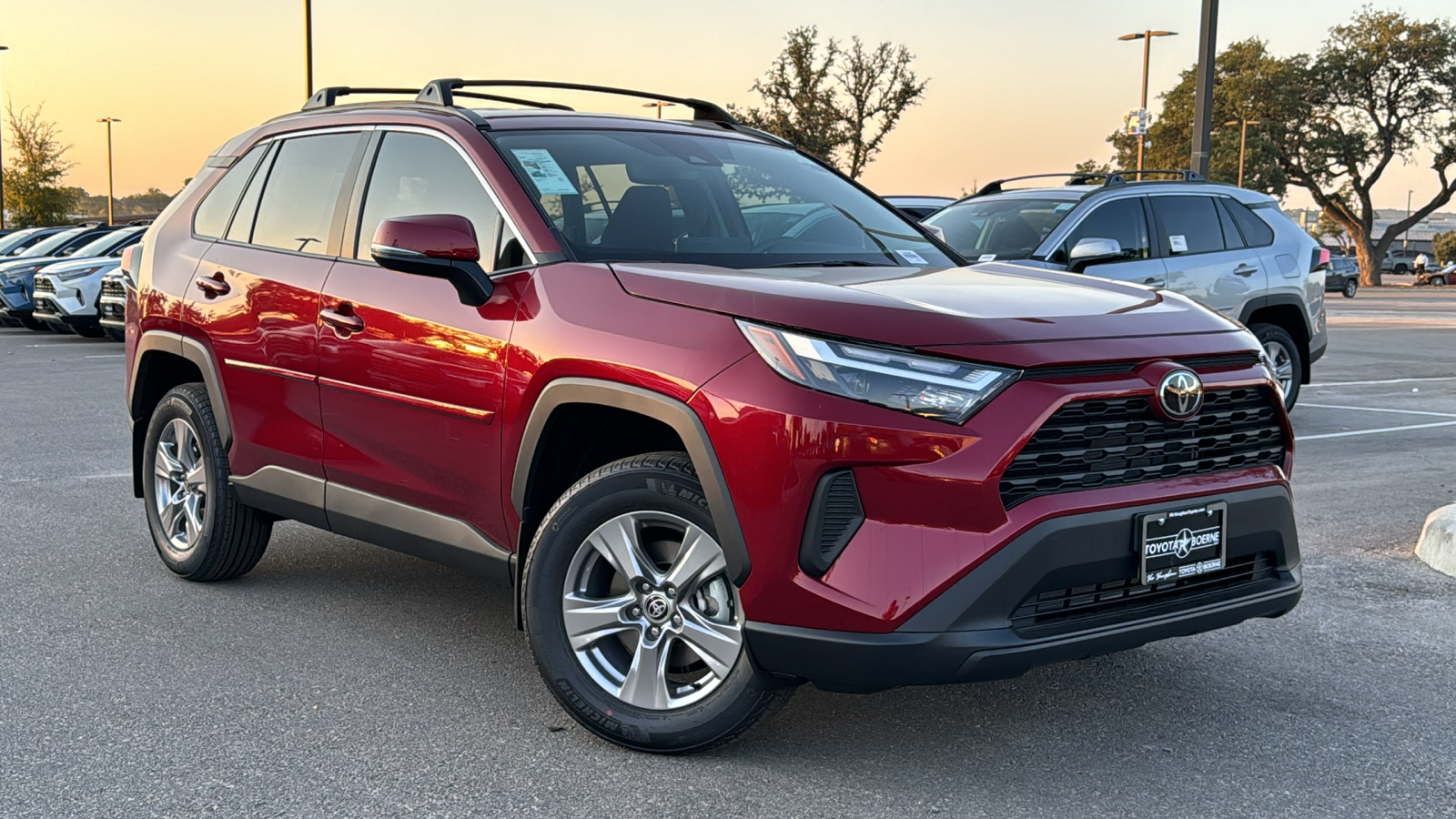 2024 Toyota RAV4 XLE 24