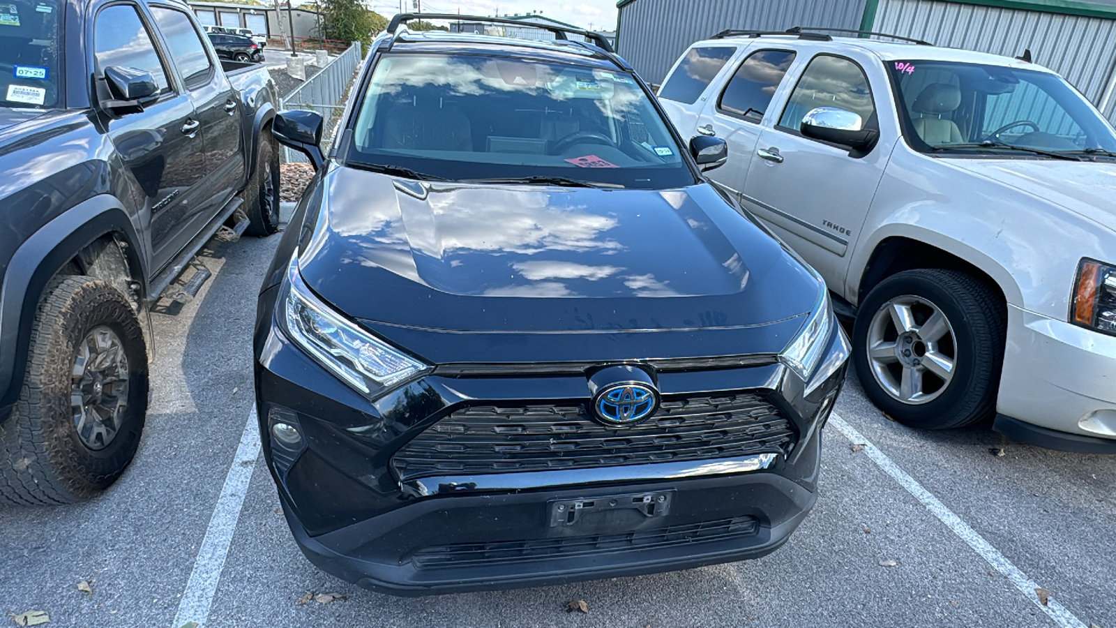 2021 Toyota RAV4 Hybrid XLE 2