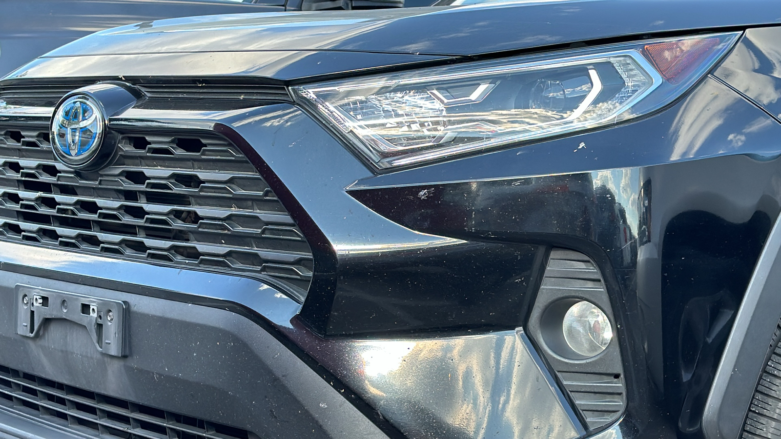 2021 Toyota RAV4 Hybrid XLE 10