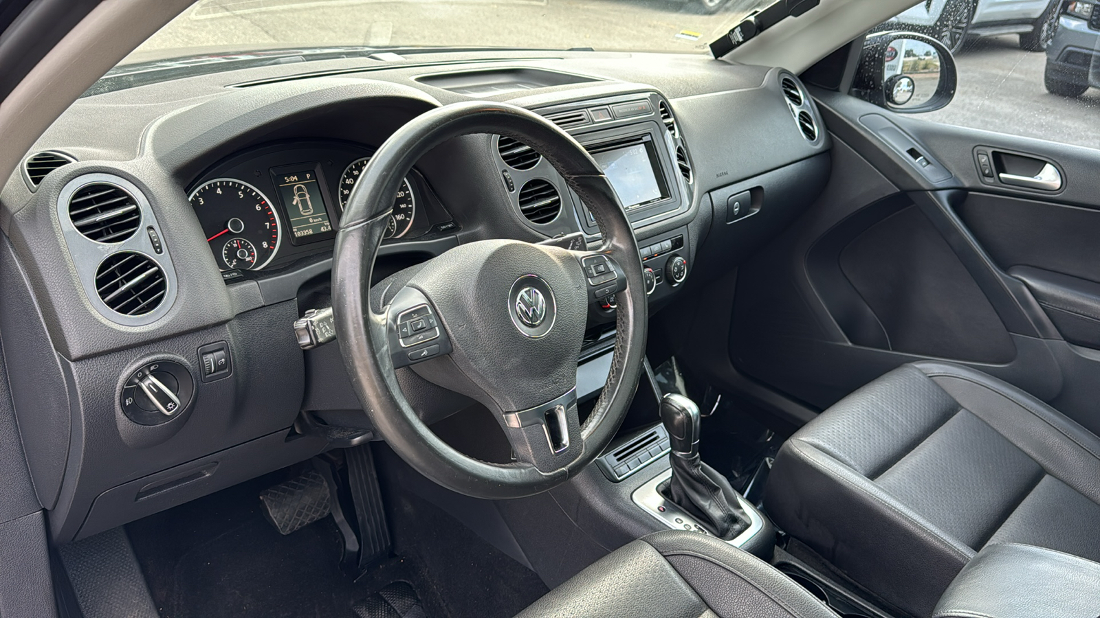 2013 Volkswagen Tiguan SE 13