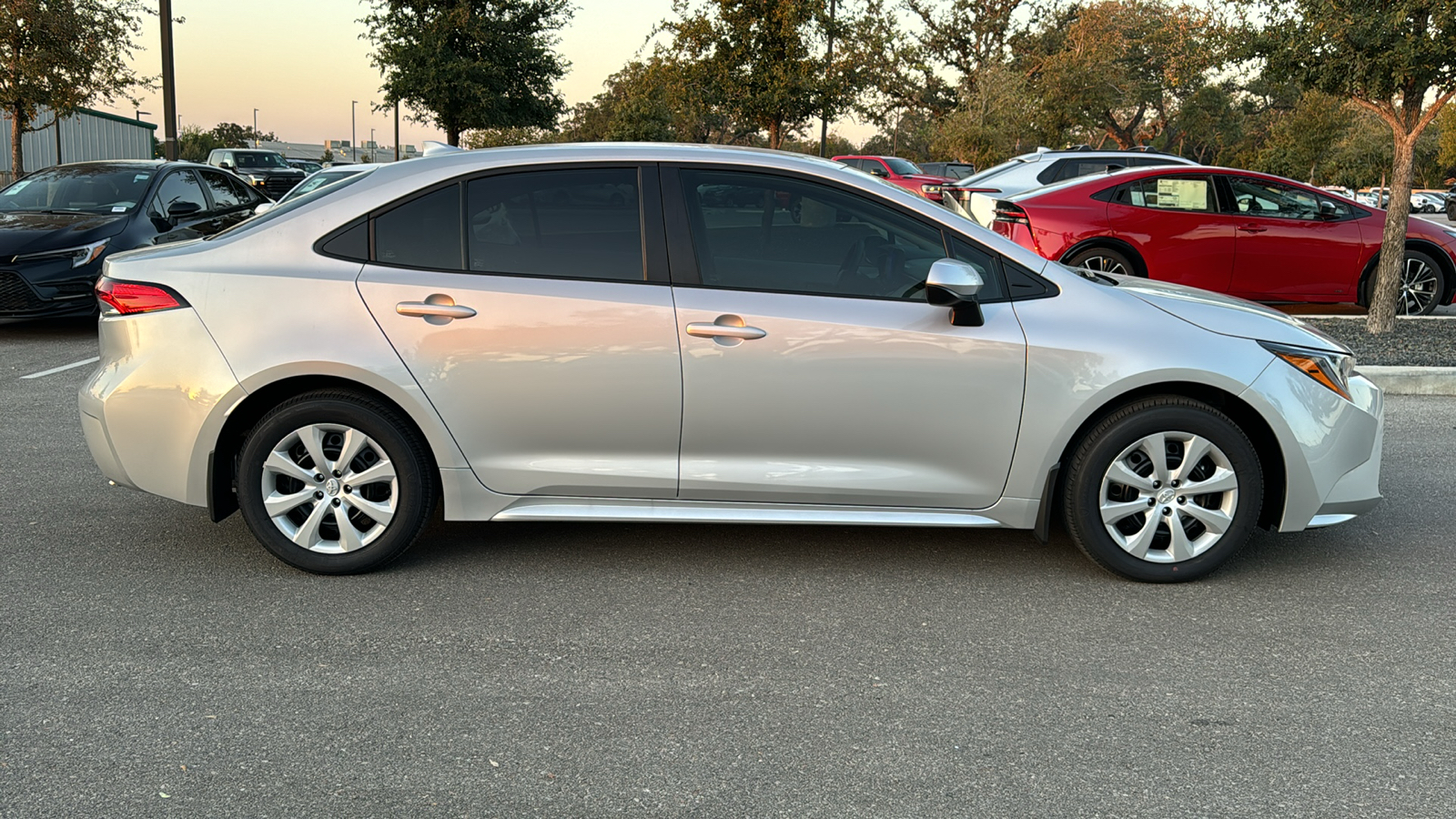 2024 Toyota Corolla LE 8