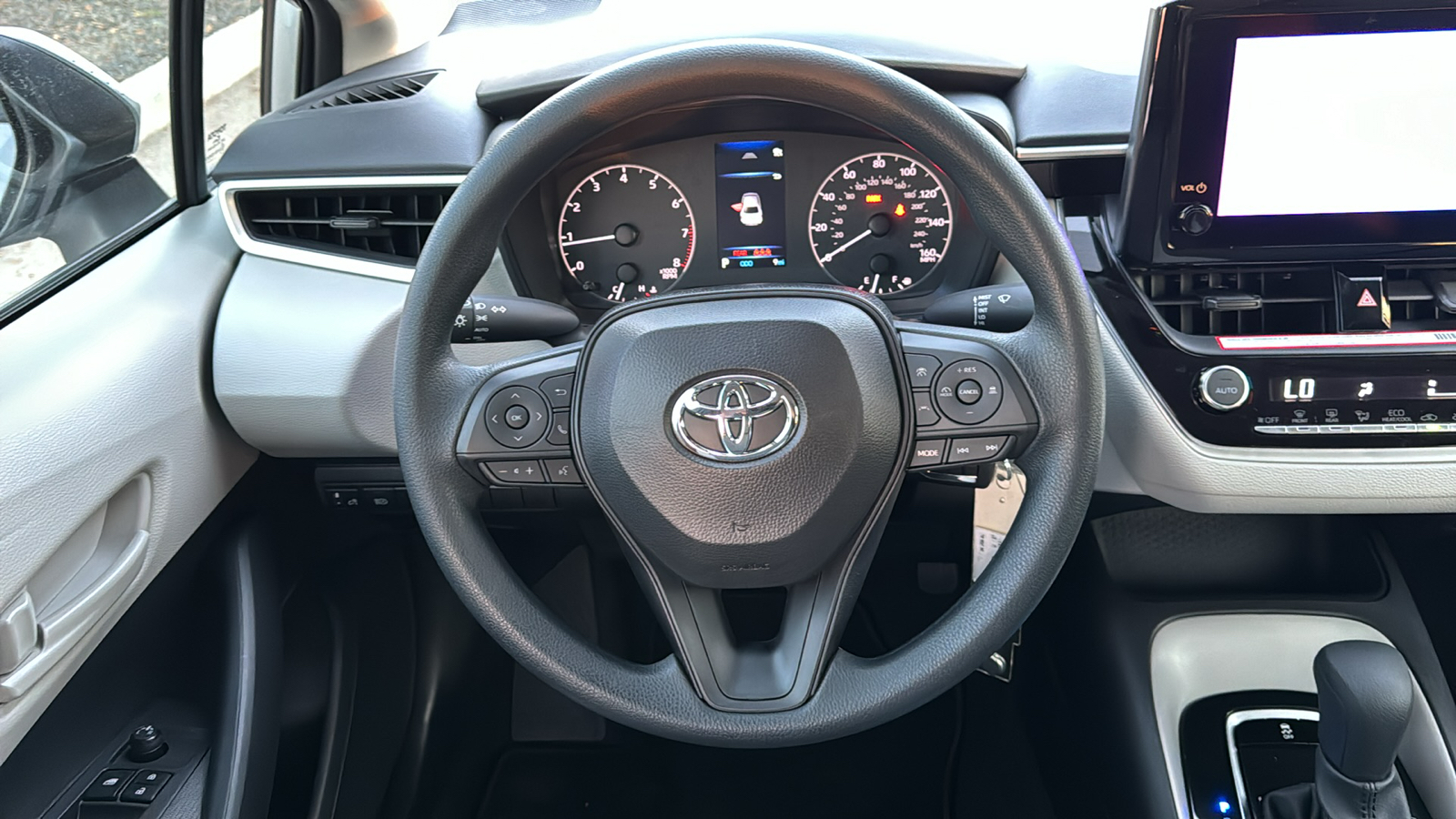 2024 Toyota Corolla LE 17