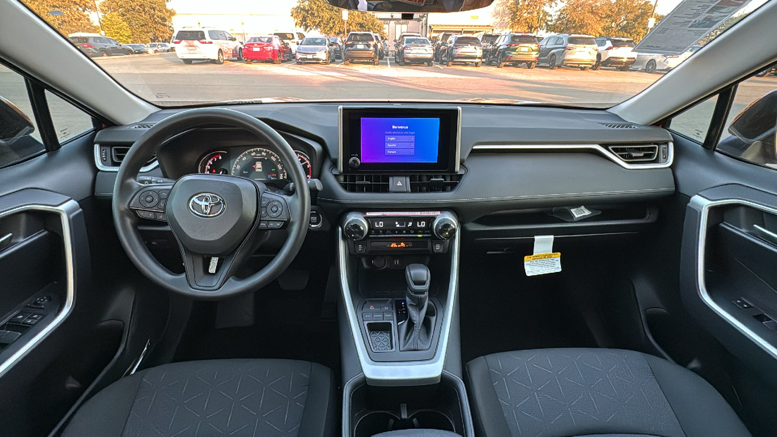 2024 Toyota RAV4 XLE 16