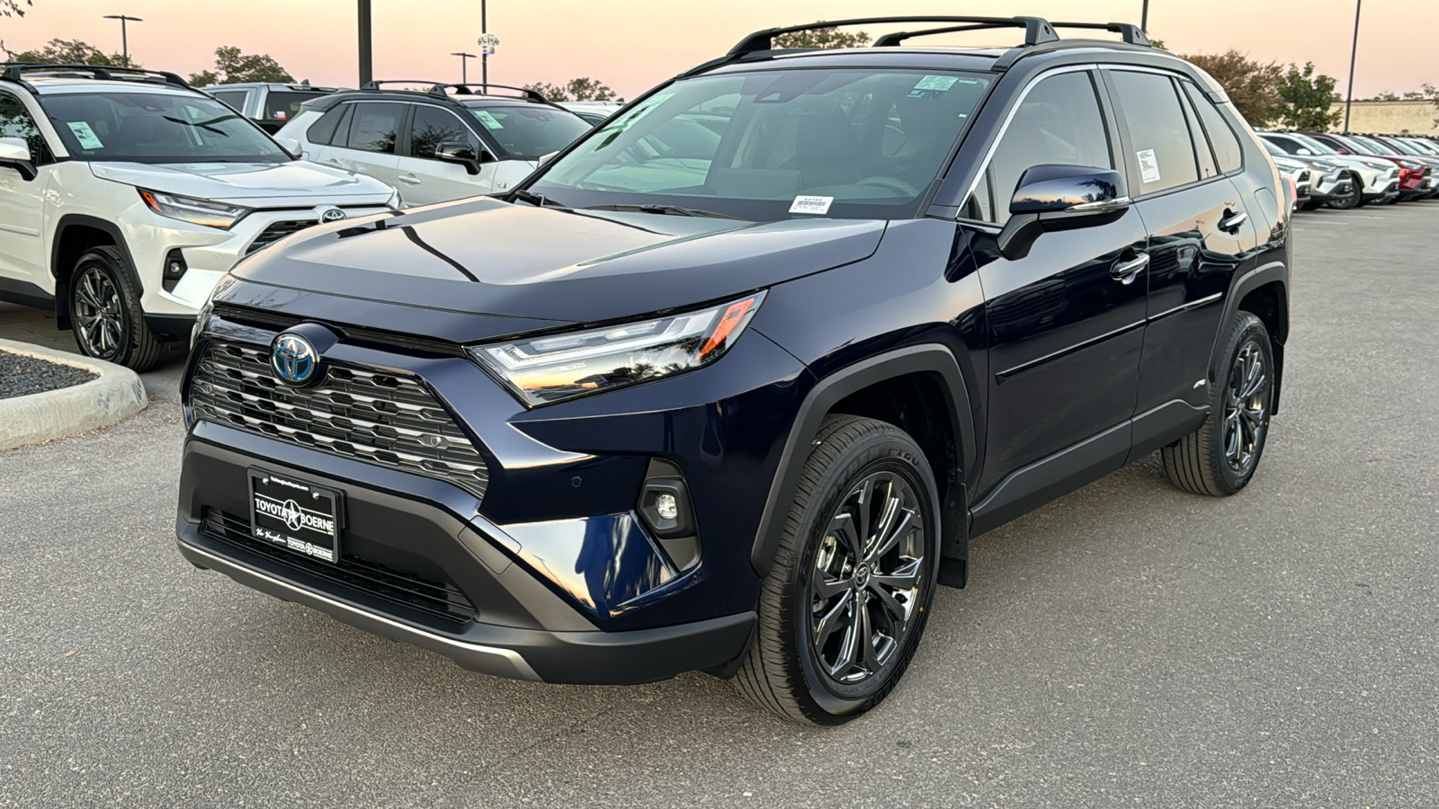 2024 Toyota RAV4 Hybrid Limited 3