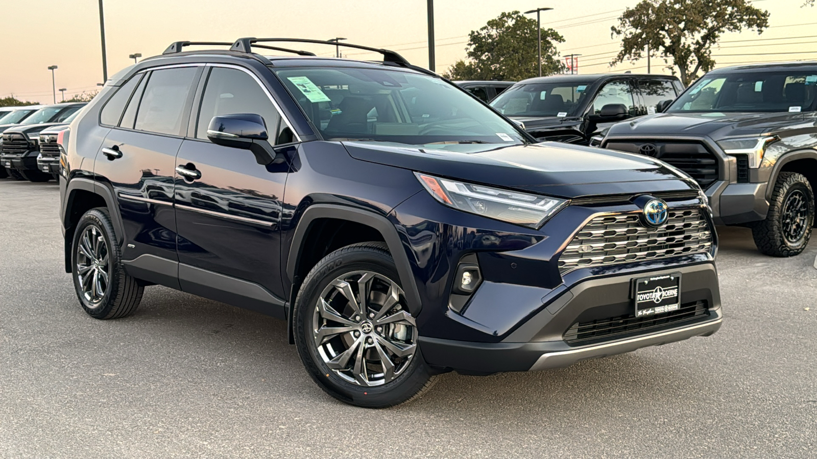 2024 Toyota RAV4 Hybrid Limited 24