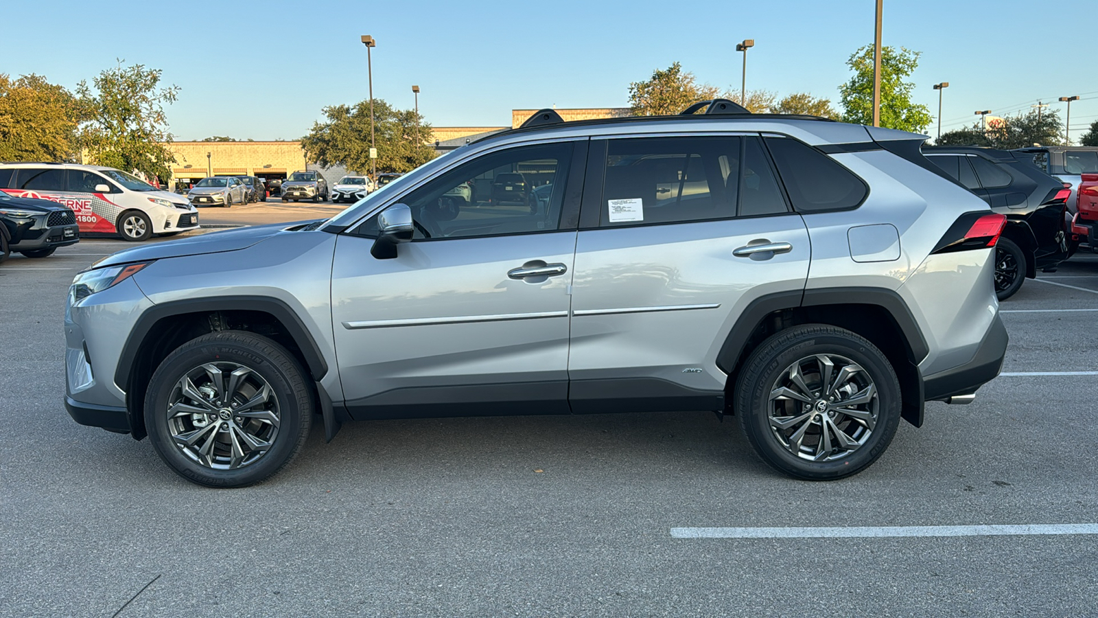 2024 Toyota RAV4 Hybrid Limited 4