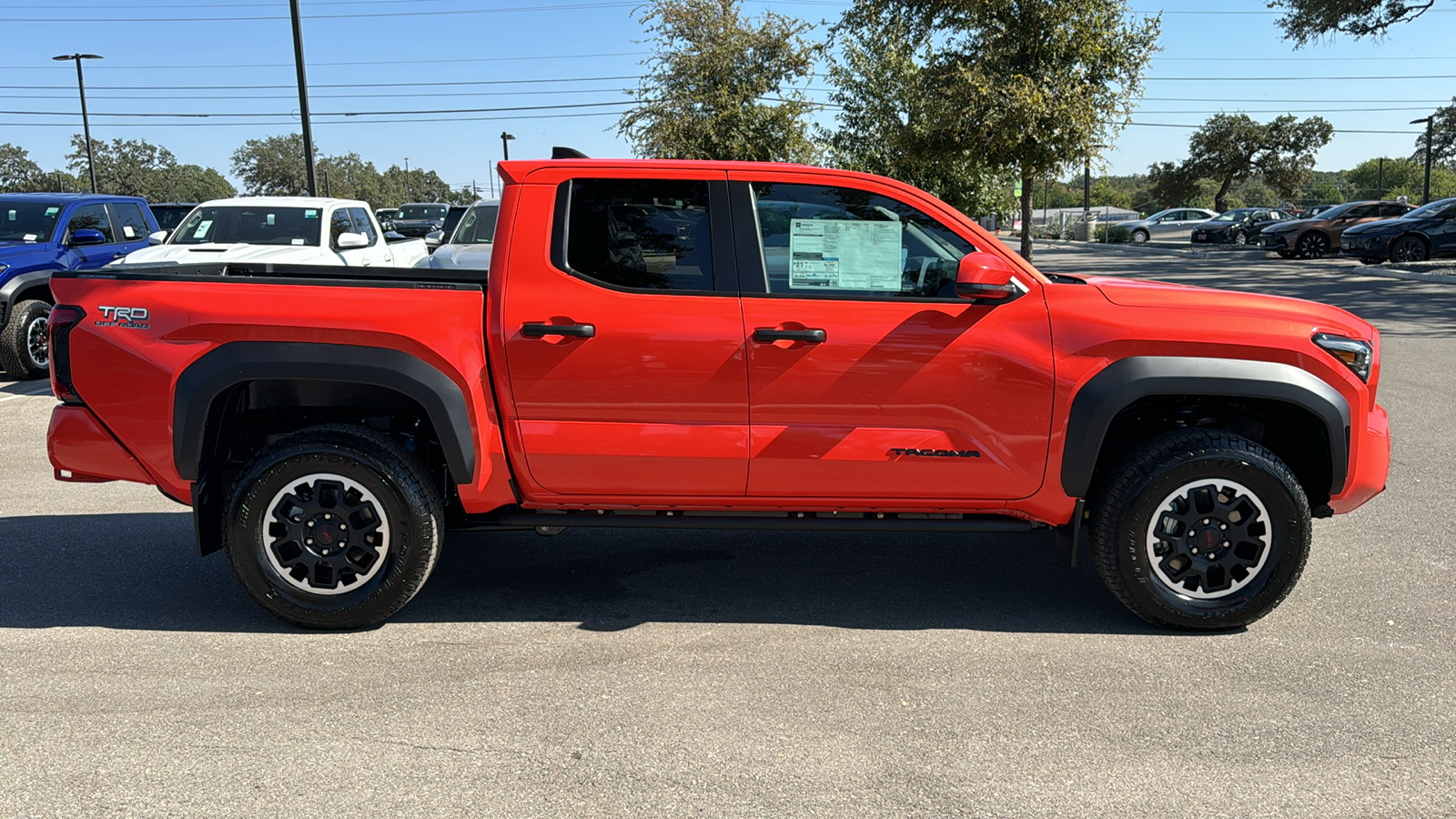 2024 Toyota Tacoma TRD Off-Road 8