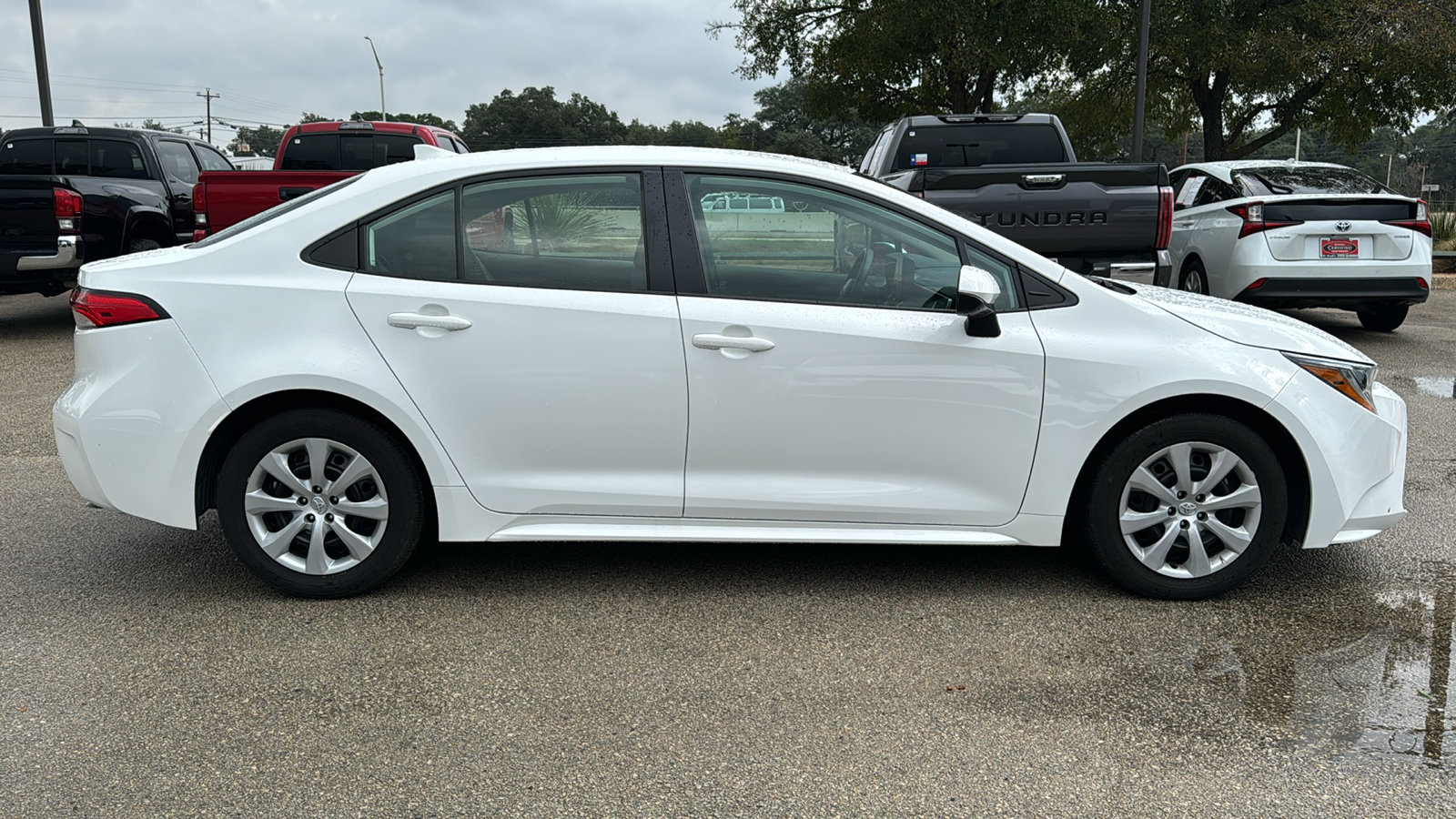 2023 Toyota Corolla LE 8