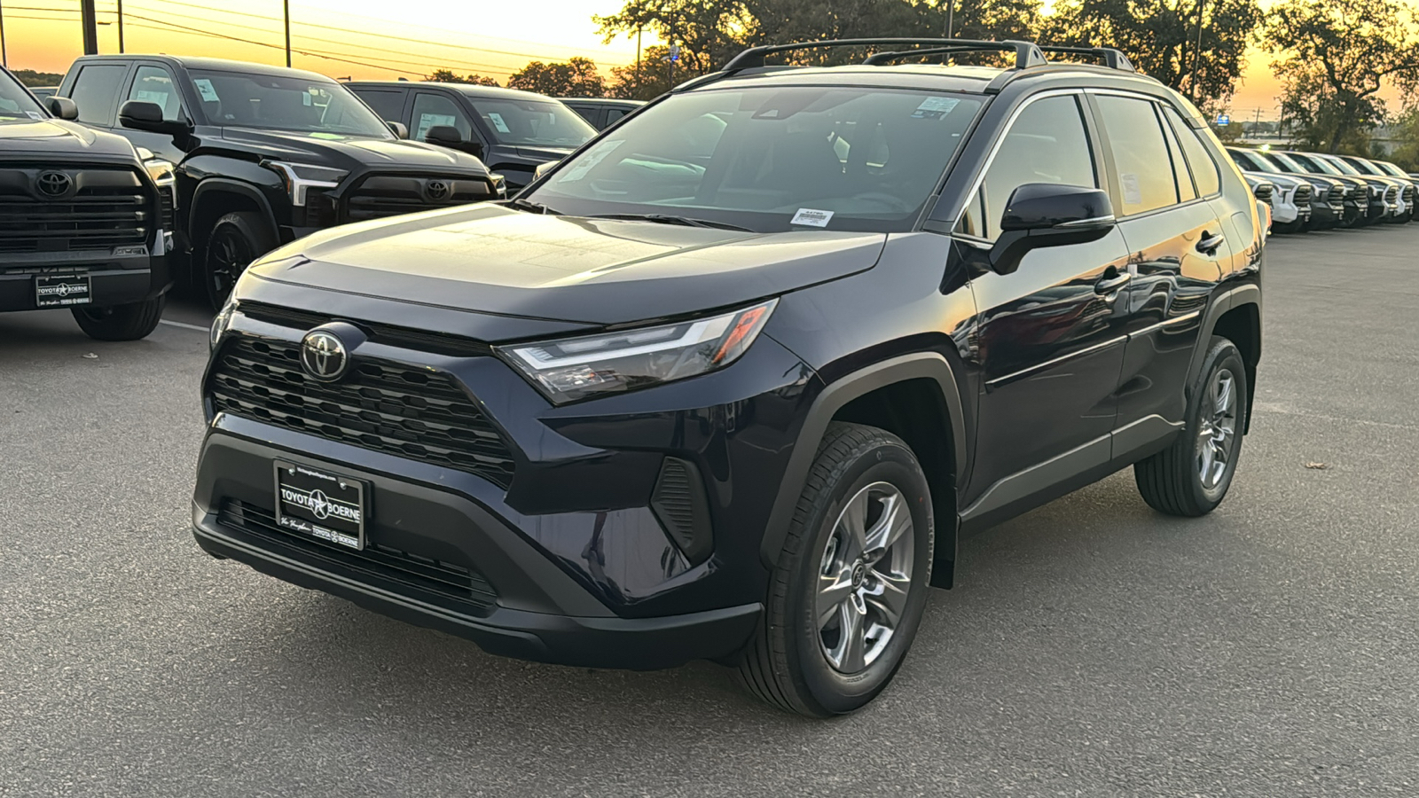 2024 Toyota RAV4 XLE 3