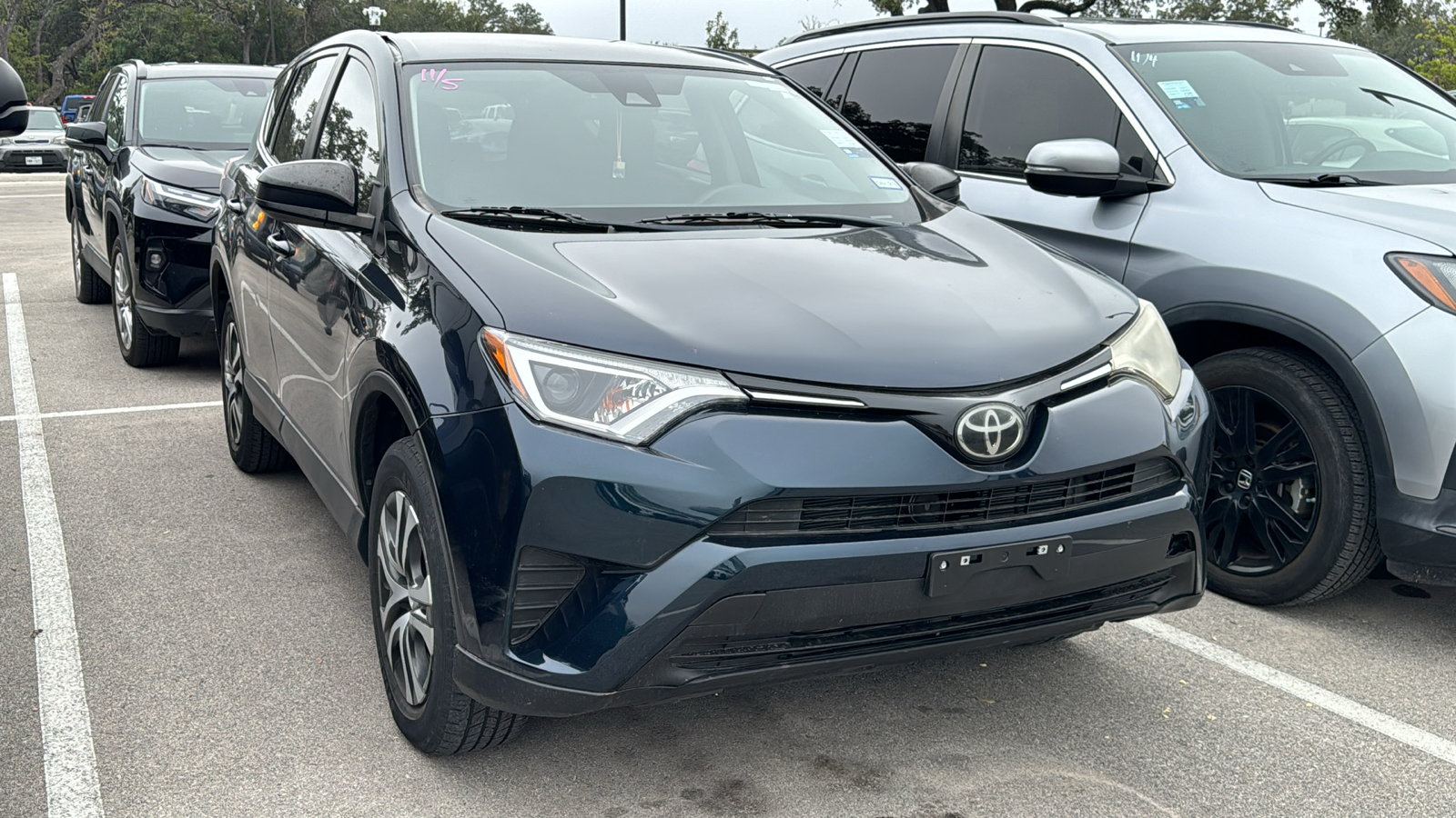 2018 Toyota RAV4 LE 2