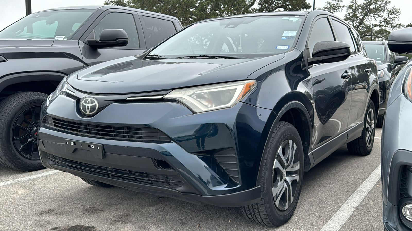 2018 Toyota RAV4 LE 5