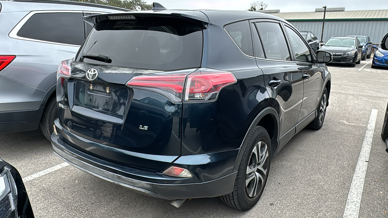 2018 Toyota RAV4 LE 10