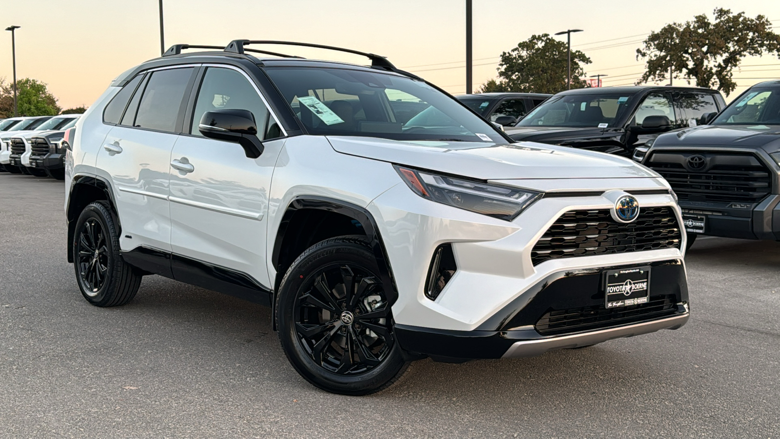 2024 Toyota RAV4 Hybrid XSE 24