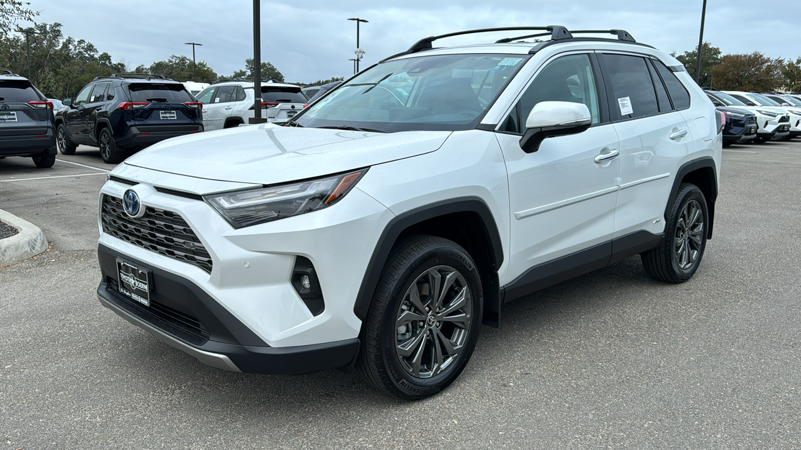 2024 Toyota RAV4 Hybrid Limited 3