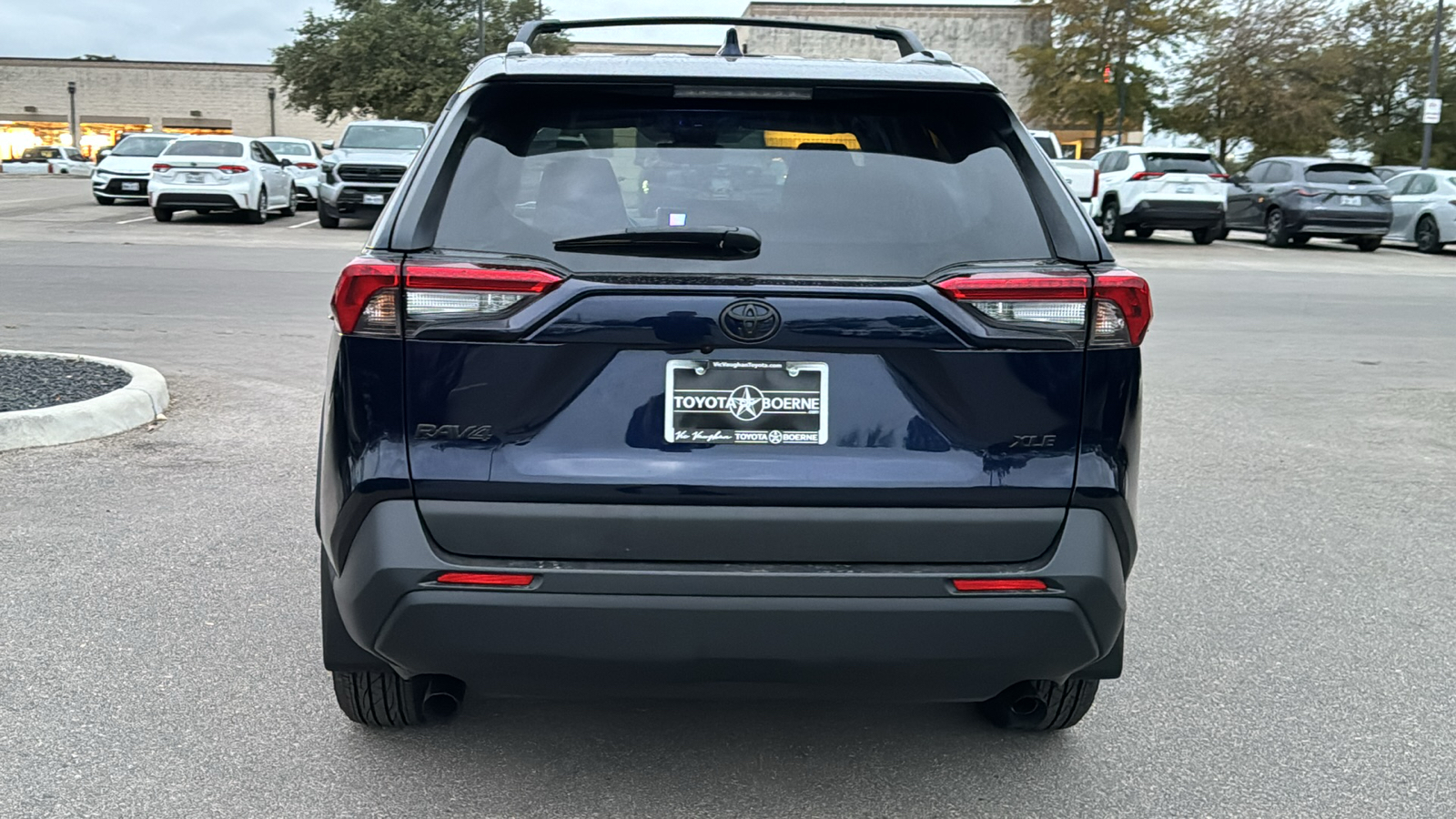 2024 Toyota RAV4 XLE 6