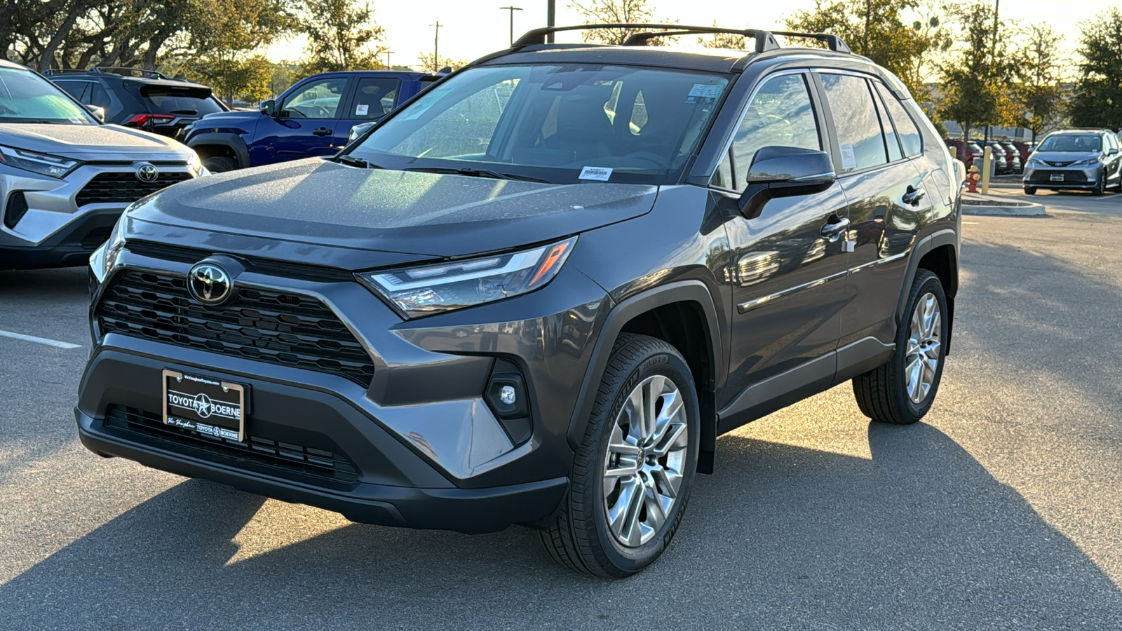 2024 Toyota RAV4 XLE Premium 3