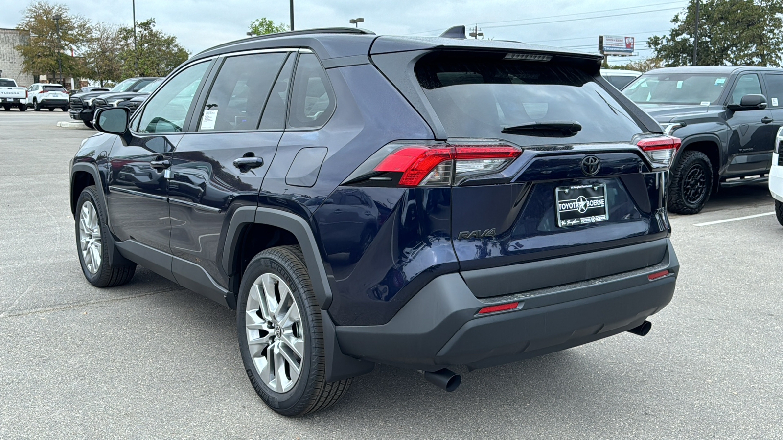 2024 Toyota RAV4 XLE Premium 5