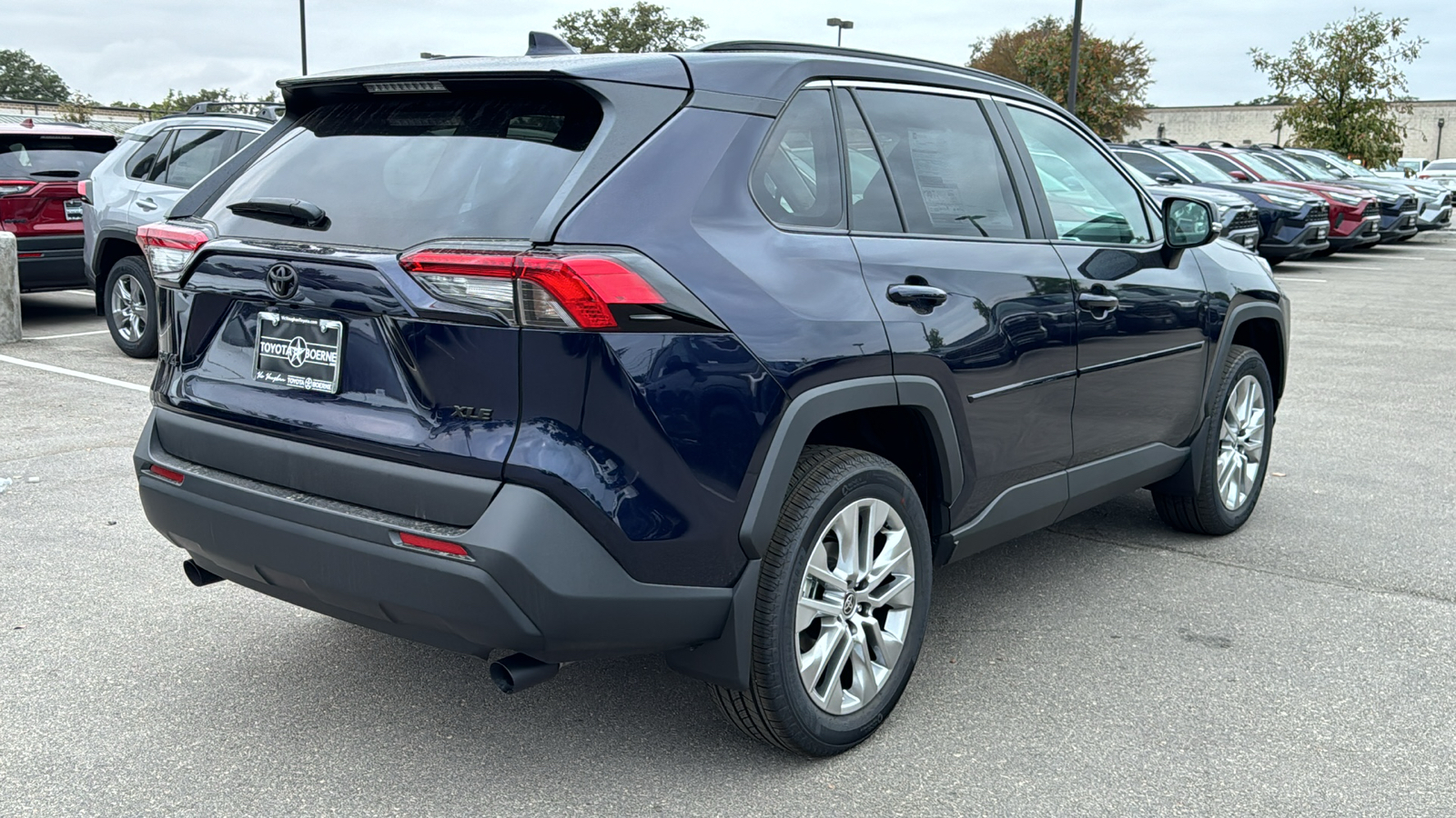 2024 Toyota RAV4 XLE Premium 7