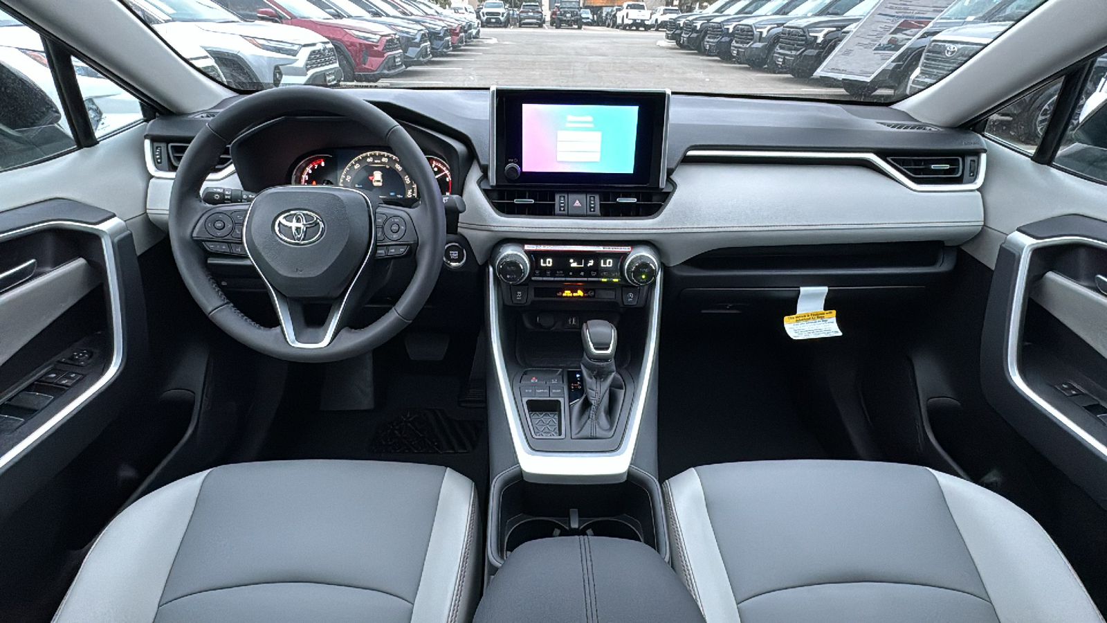 2024 Toyota RAV4 XLE Premium 16