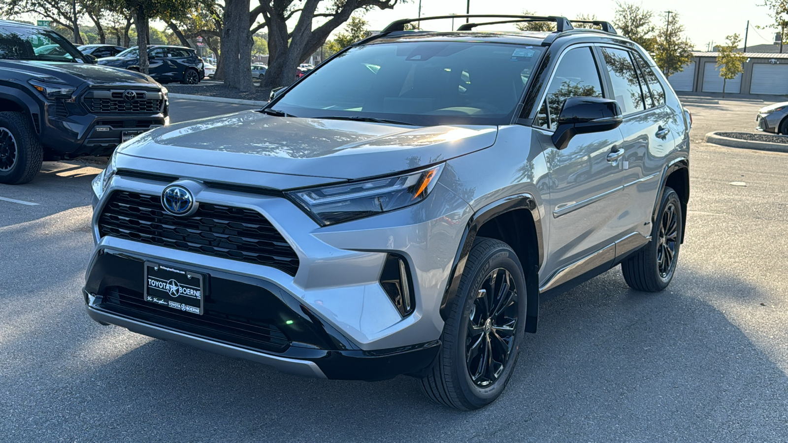 2024 Toyota RAV4 Hybrid XSE 3