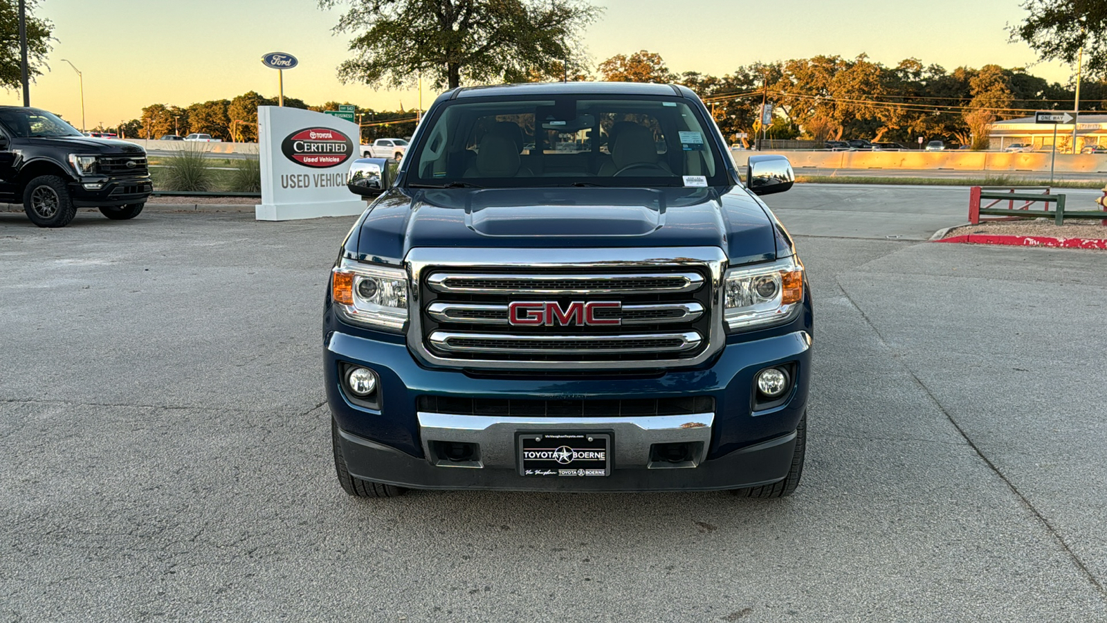 2019 GMC Canyon SLT 2