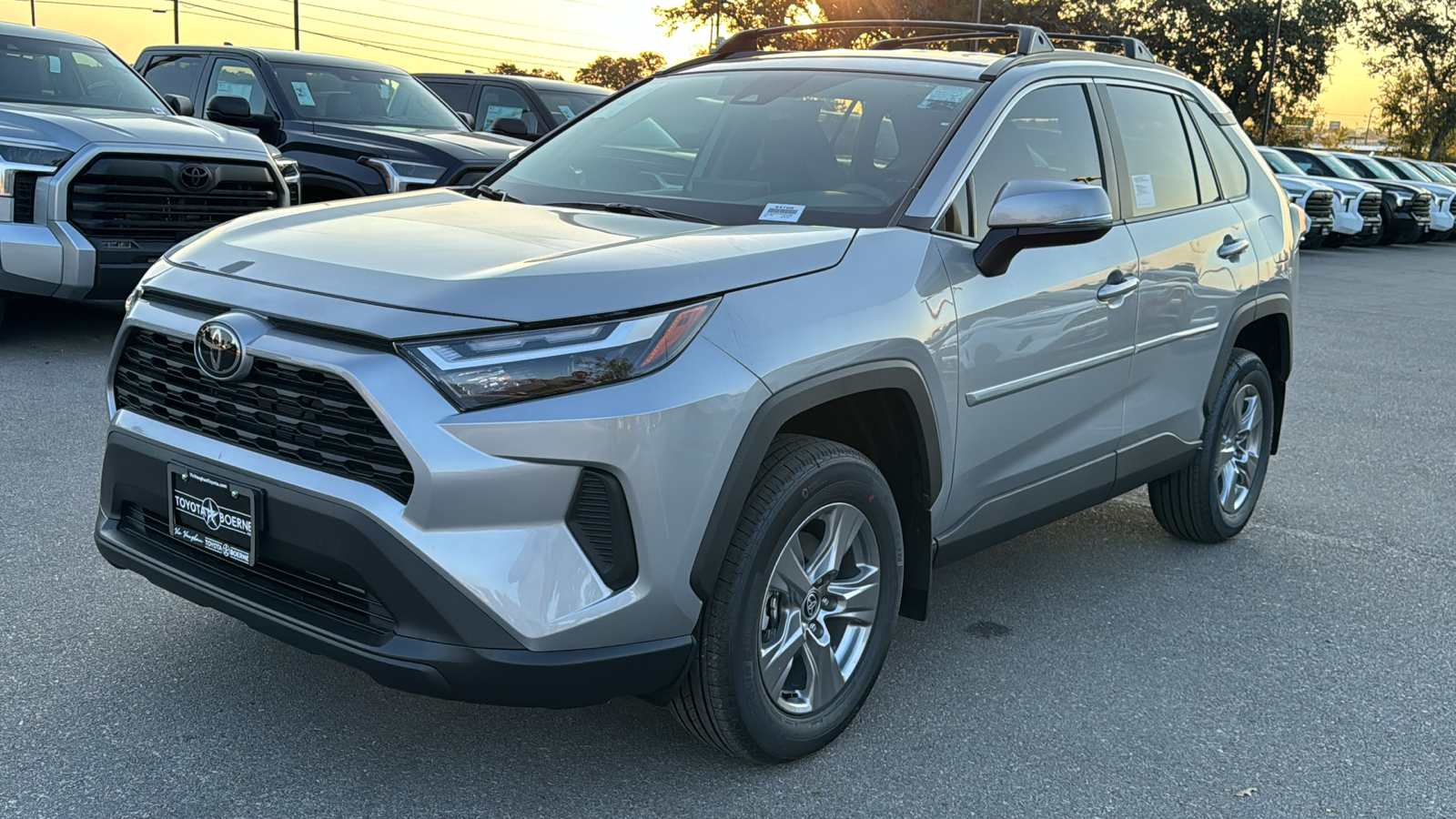 2024 Toyota RAV4 XLE 3