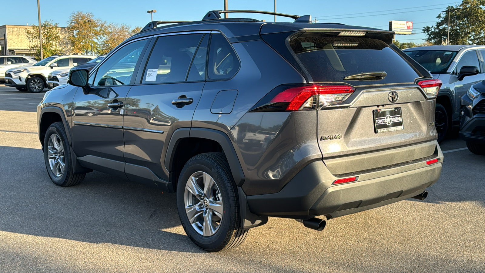 2024 Toyota RAV4 XLE 5