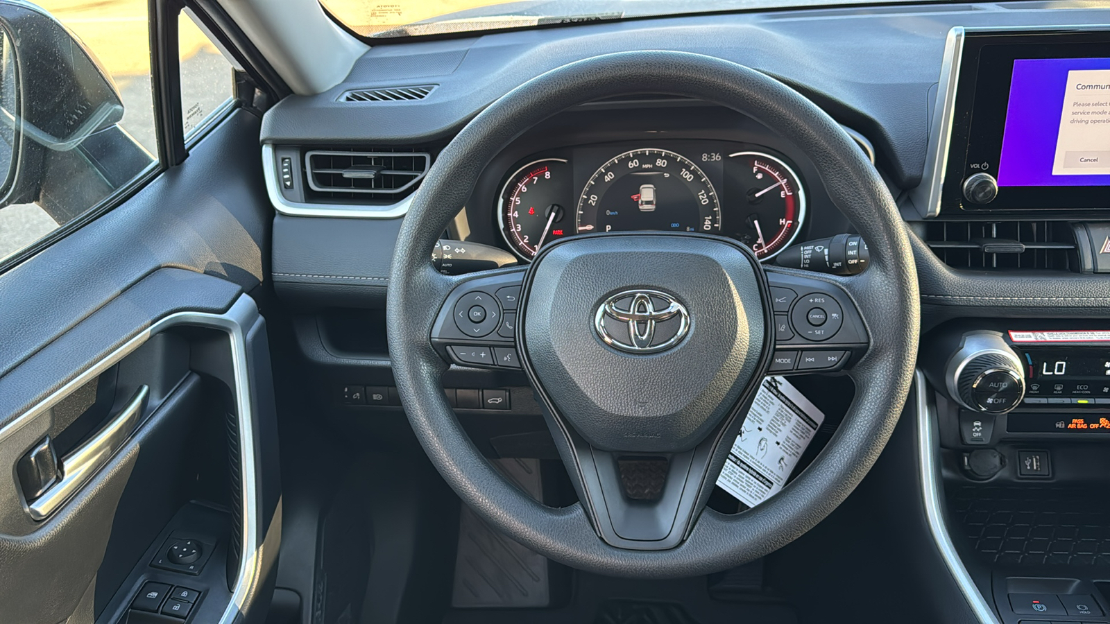 2024 Toyota RAV4 XLE 17