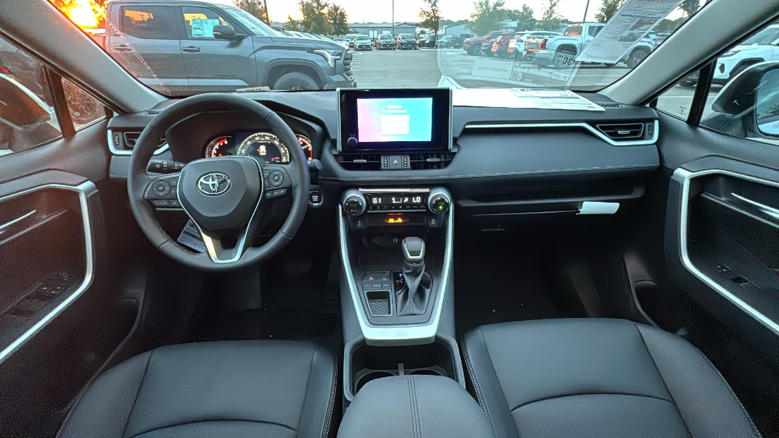 2024 Toyota RAV4 XLE Premium 16