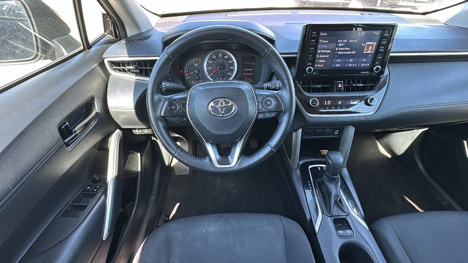 2022 Toyota Corolla Cross LE 18