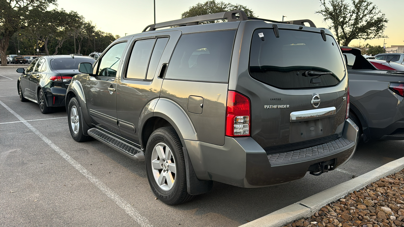 2008 Nissan Pathfinder SE 4