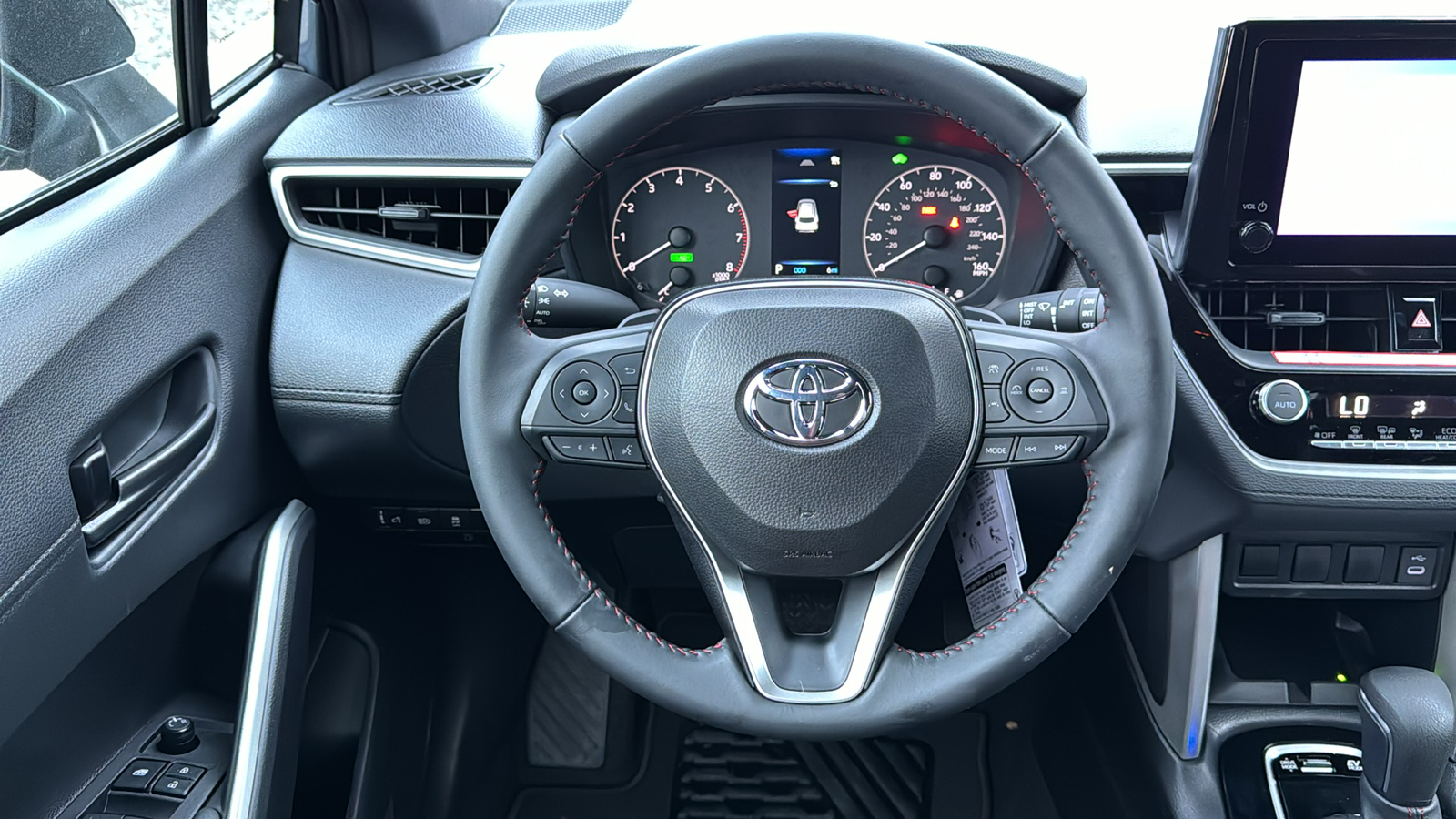 2024 Toyota Corolla Cross Hybrid Nightshade 17