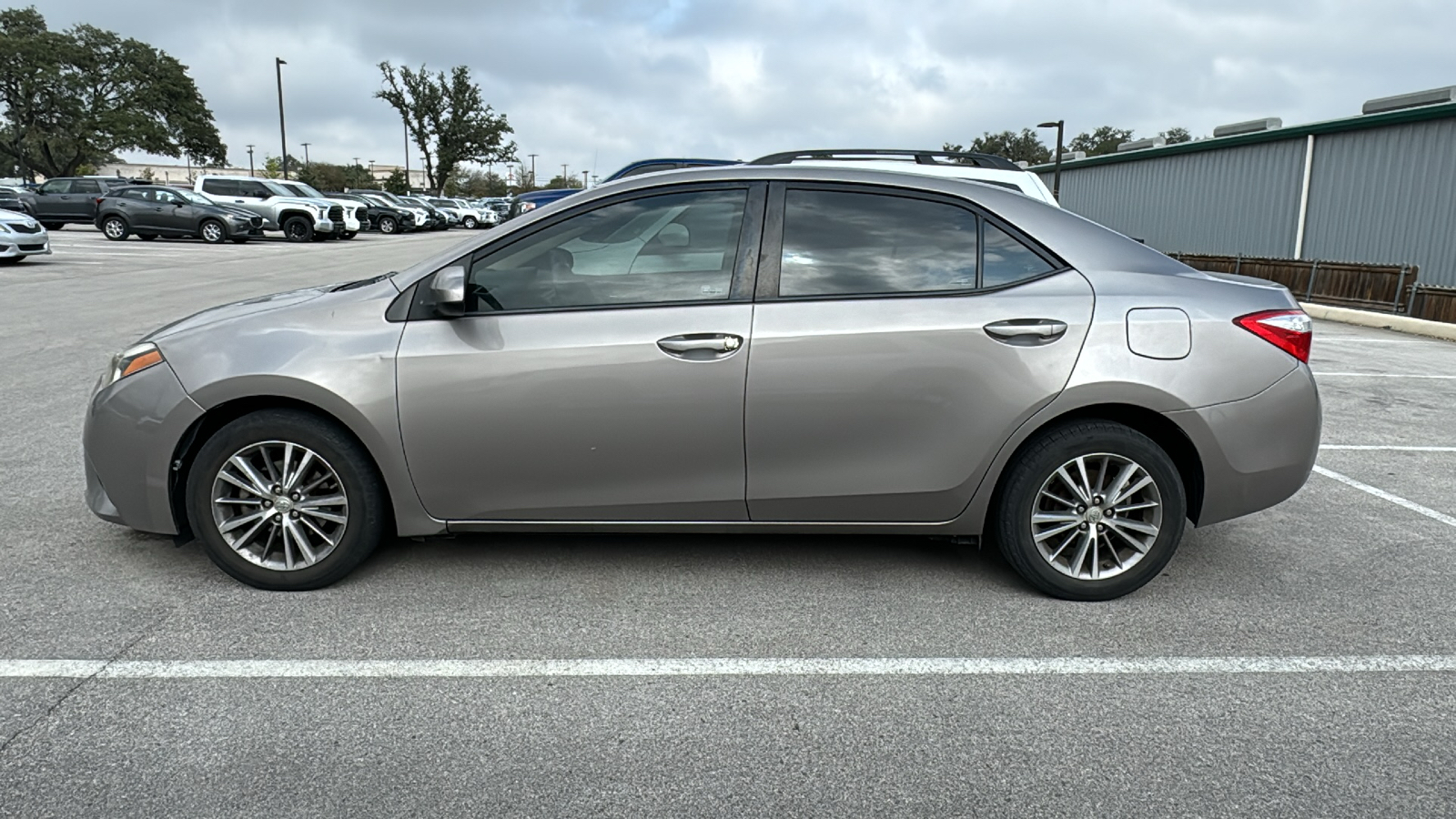 2015 Toyota Corolla L 7